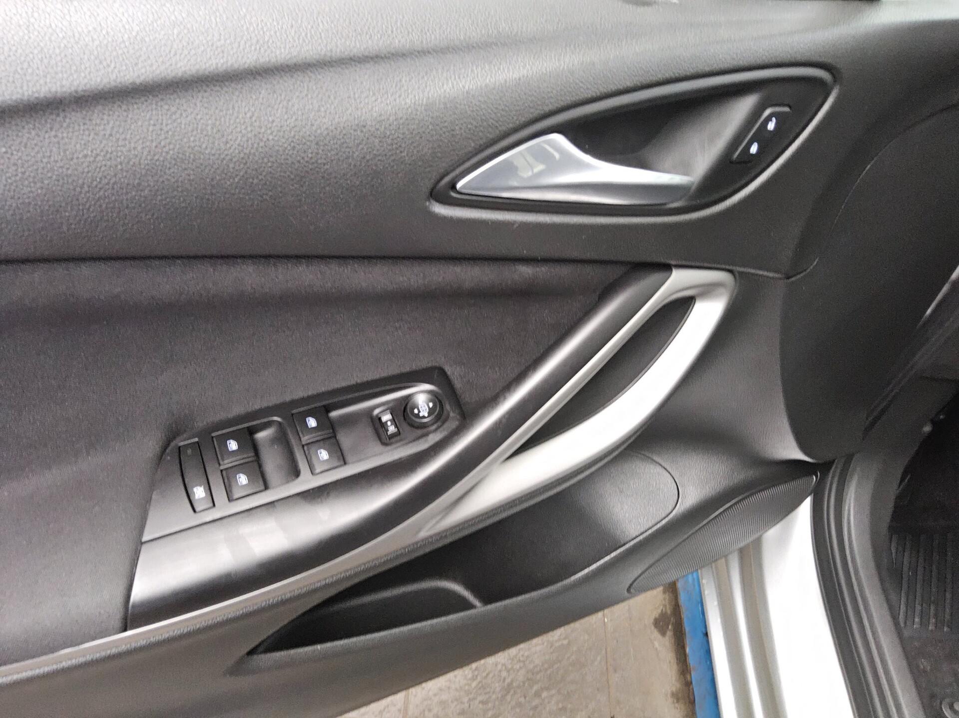 Opel Astra ST 1.2 Turbo Business Ed. Navi LED PDC Shz 9