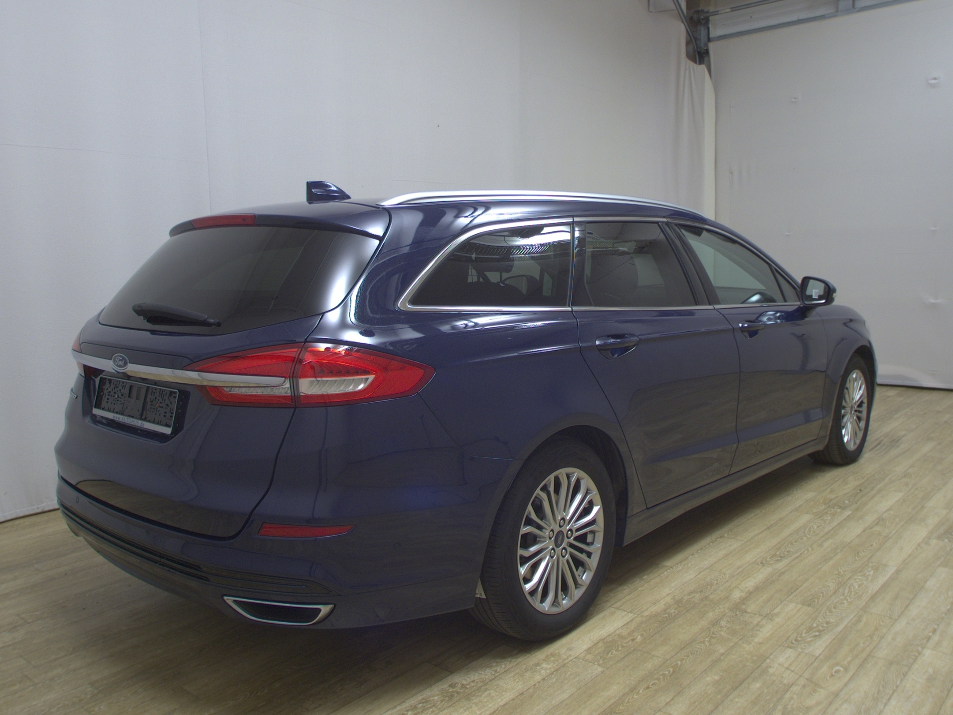 Ford Mondeo Turnier 2.0 EB Titanium Navi LED Shz PDC 4