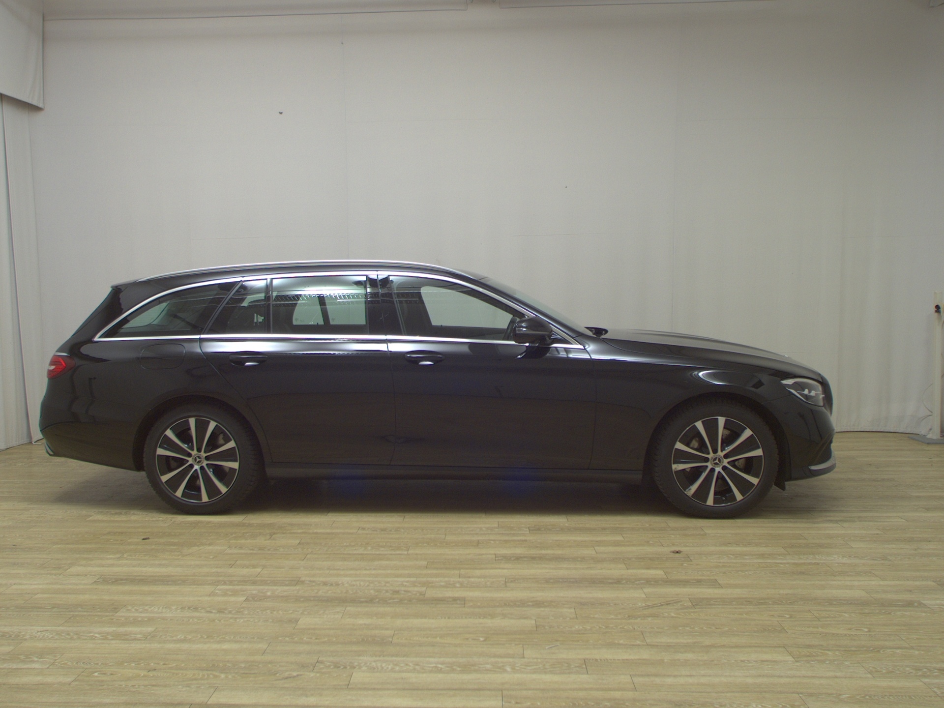 Mercedes-Benz E 300 T de Avantgarde Navi Widescreen LED 360°