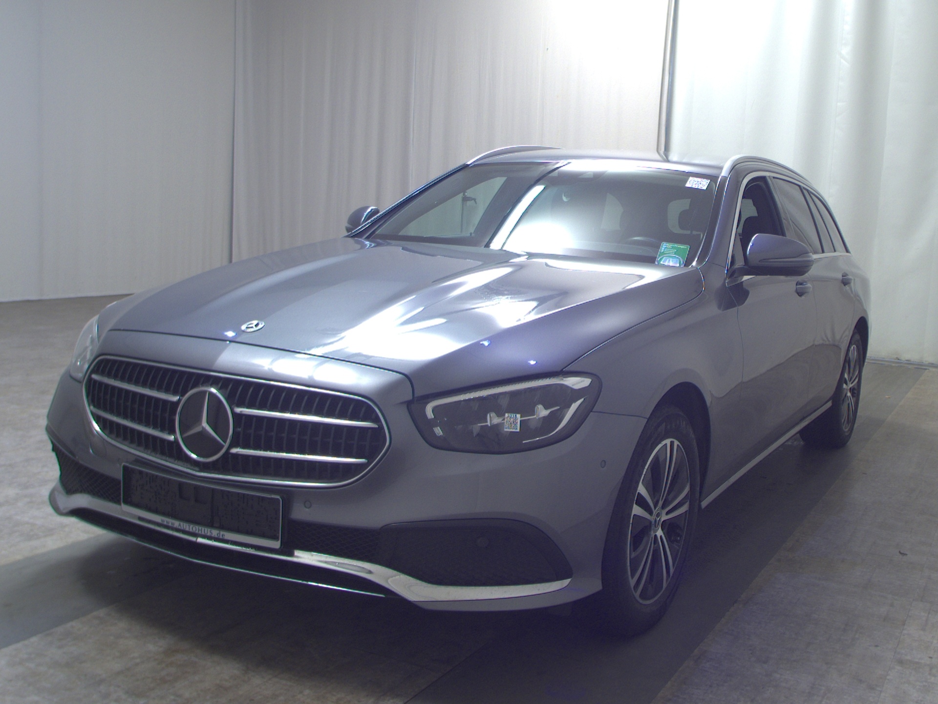 Mercedes-Benz E 220 T d Avantgarde Leder Navi LED Widescreen 2