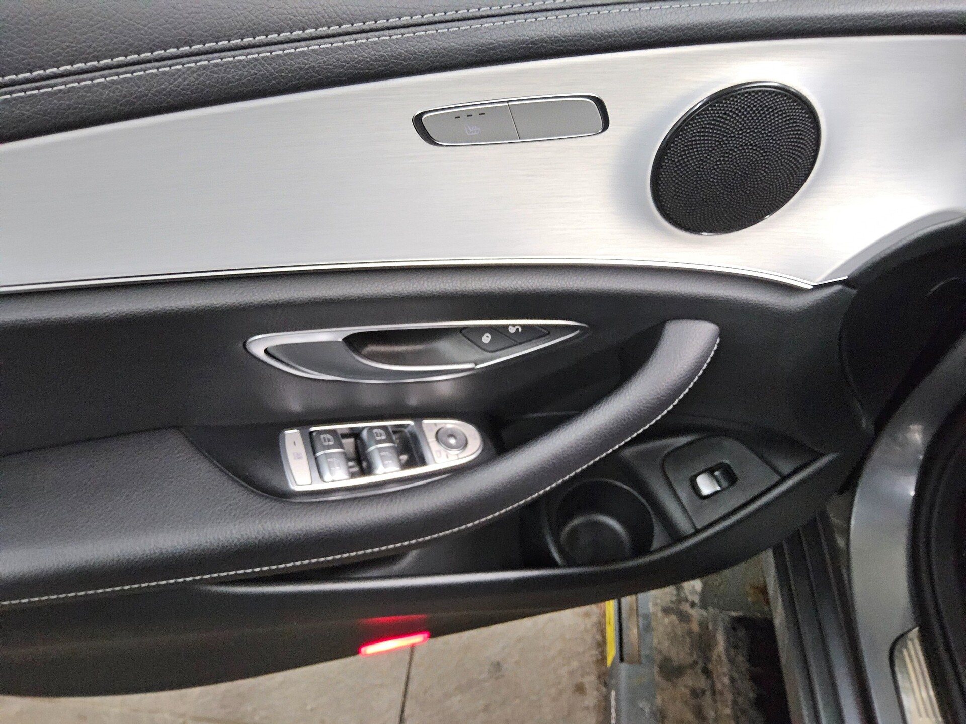 Mercedes-Benz E 220 T d Avantgarde Leder Navi LED Widescreen 10