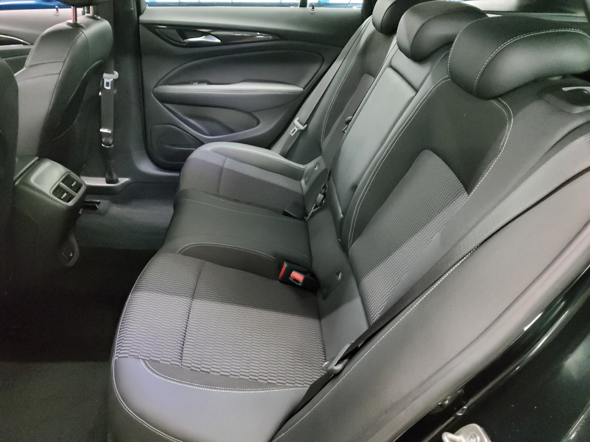 Opel Insignia ST 2.0 CDTI Elegance Navi LED Memory 13