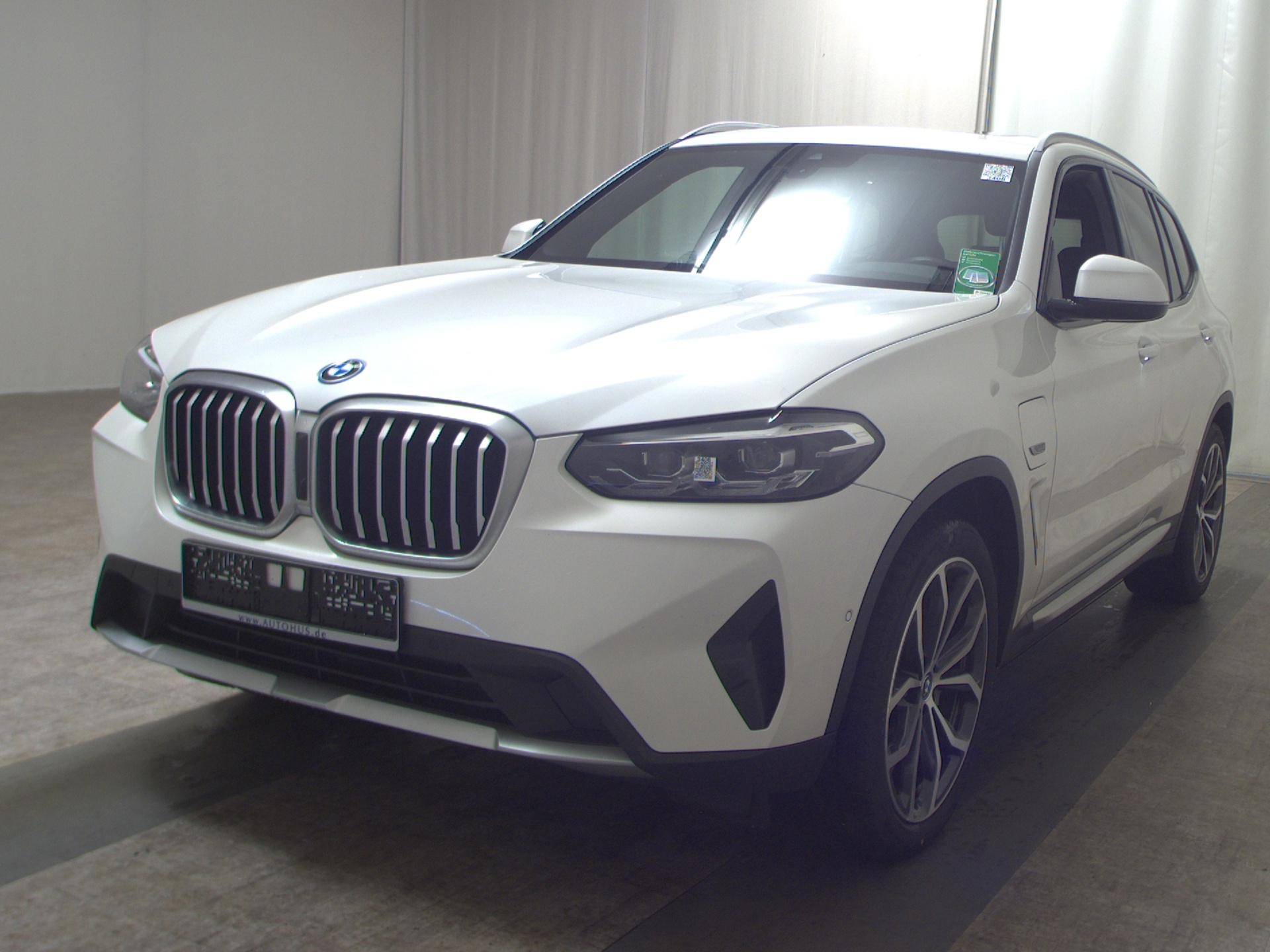 BMW X3 xDrive30e Leder Navi LED Pano RfK HiFi AHK 2
