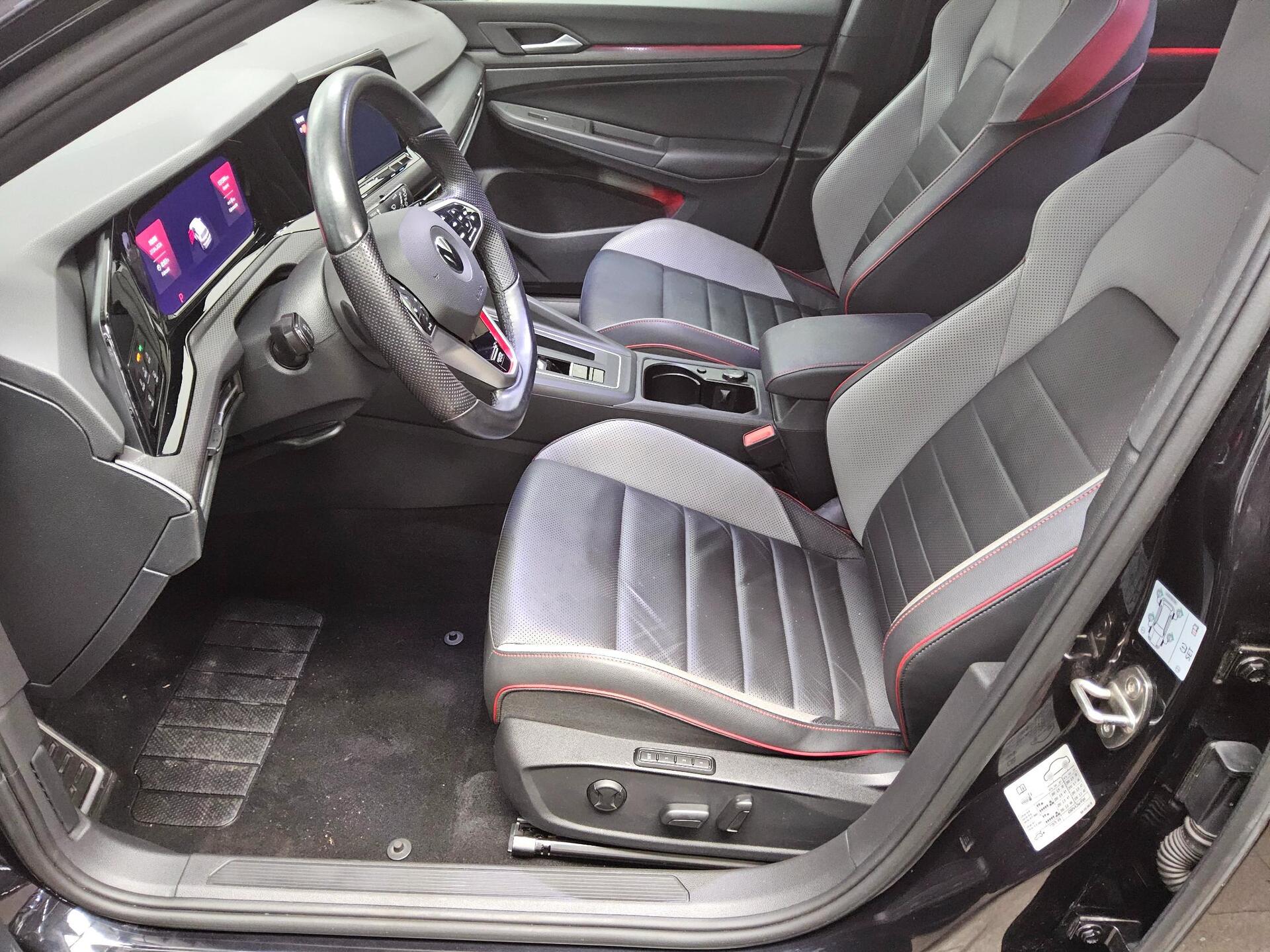 Volkswagen Golf-8 2.0 TSI GTI Leder Navi LED AID H/K AHK 9