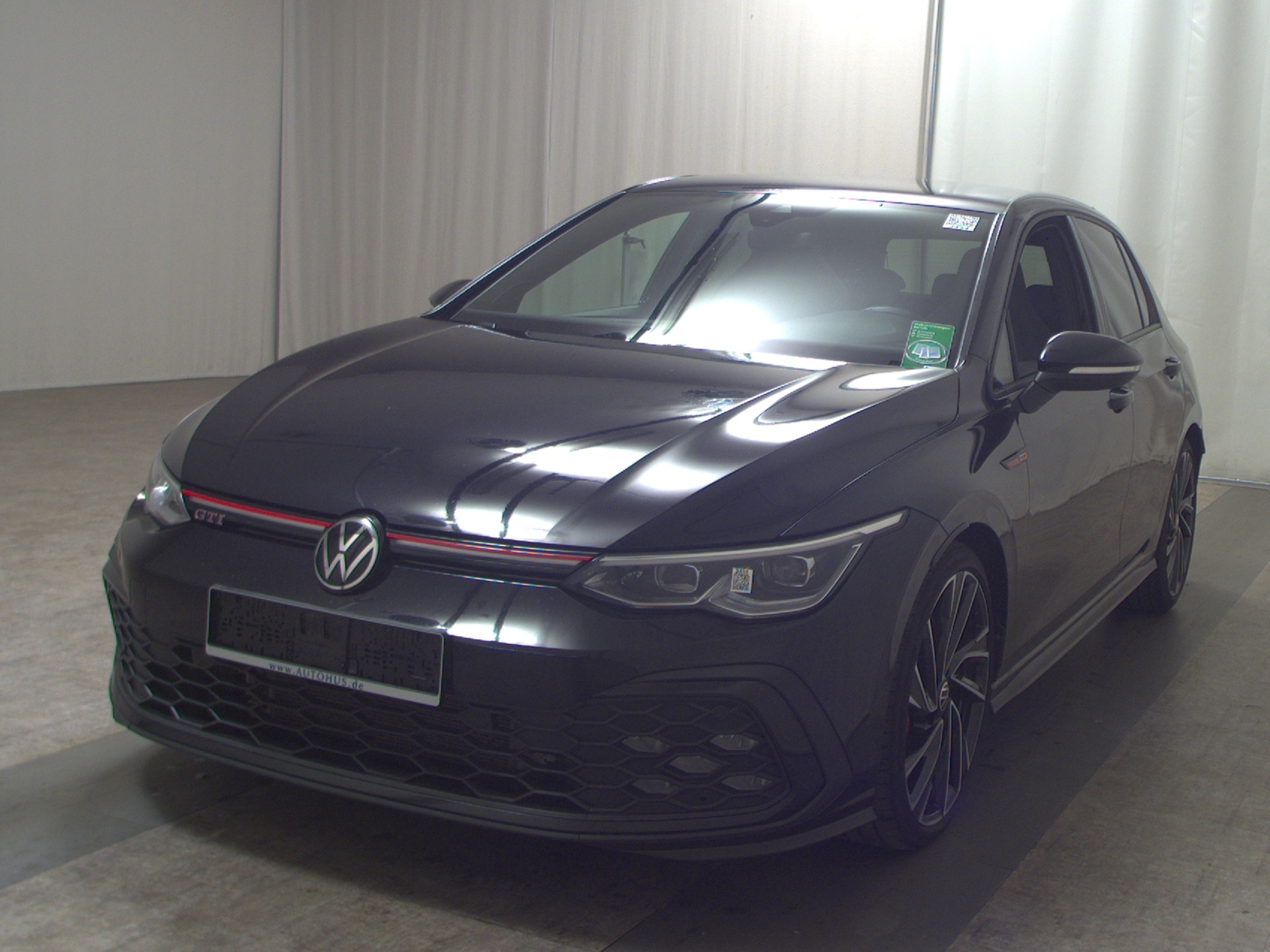 Volkswagen Golf-8 2.0 TSI GTI Leder Navi LED AID H/K AHK 2