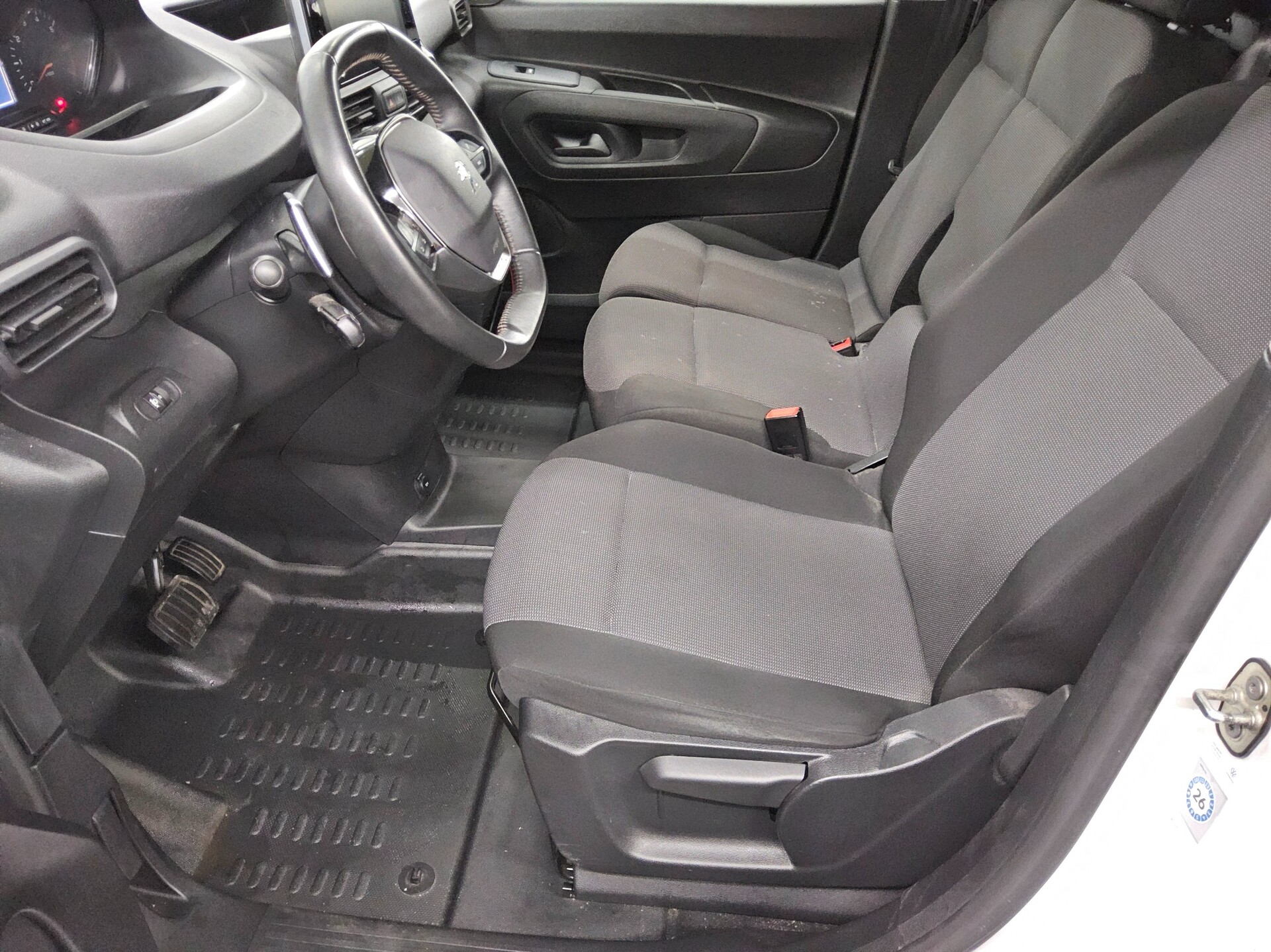 Peugeot Partner L2 1.5 BlueHDI 3-Sitze Navi PDC Tempomat 8