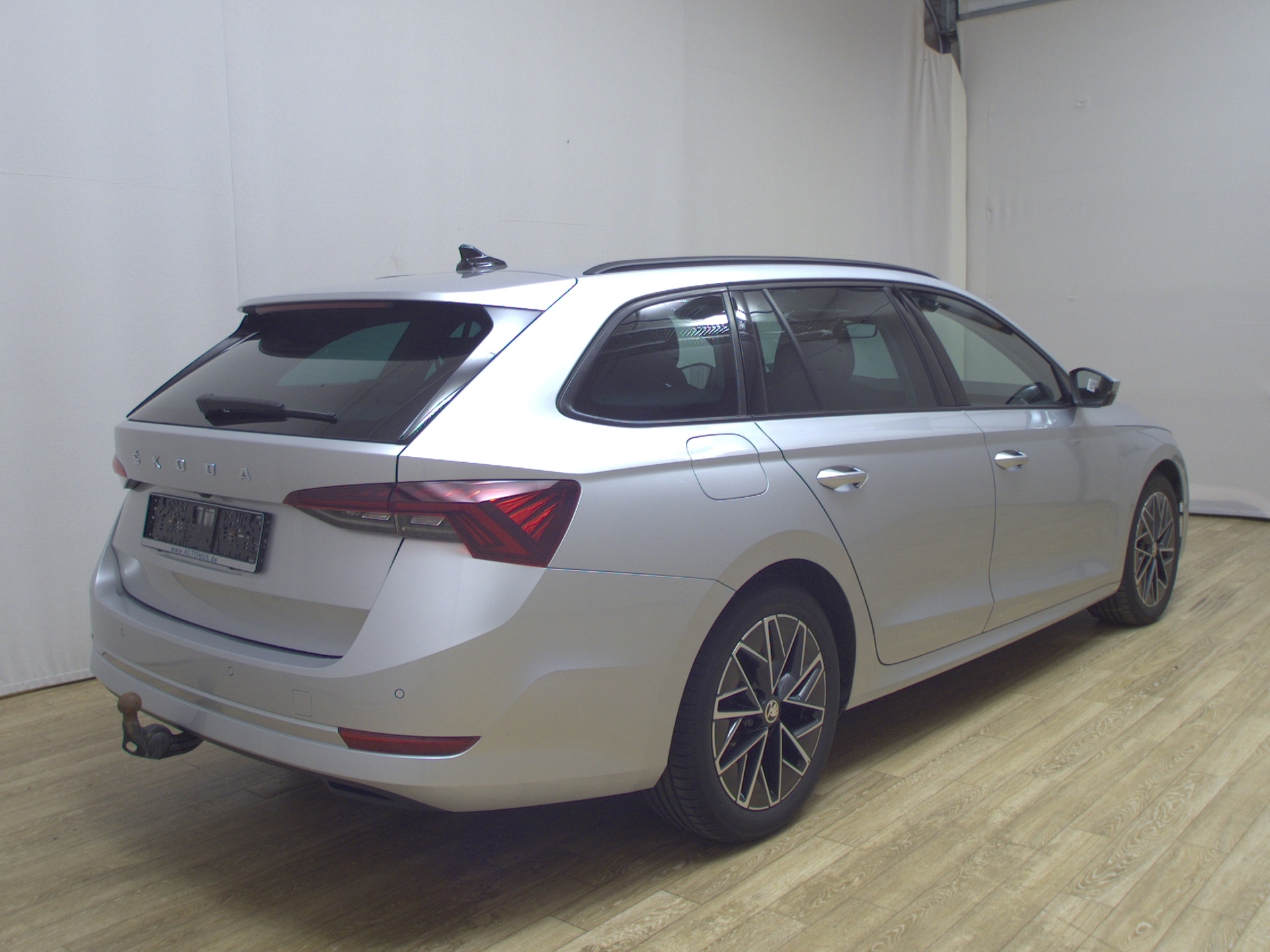Skoda Octavia Kombi 2.0 TDI Ambition Navi LED Shz RFK 4
