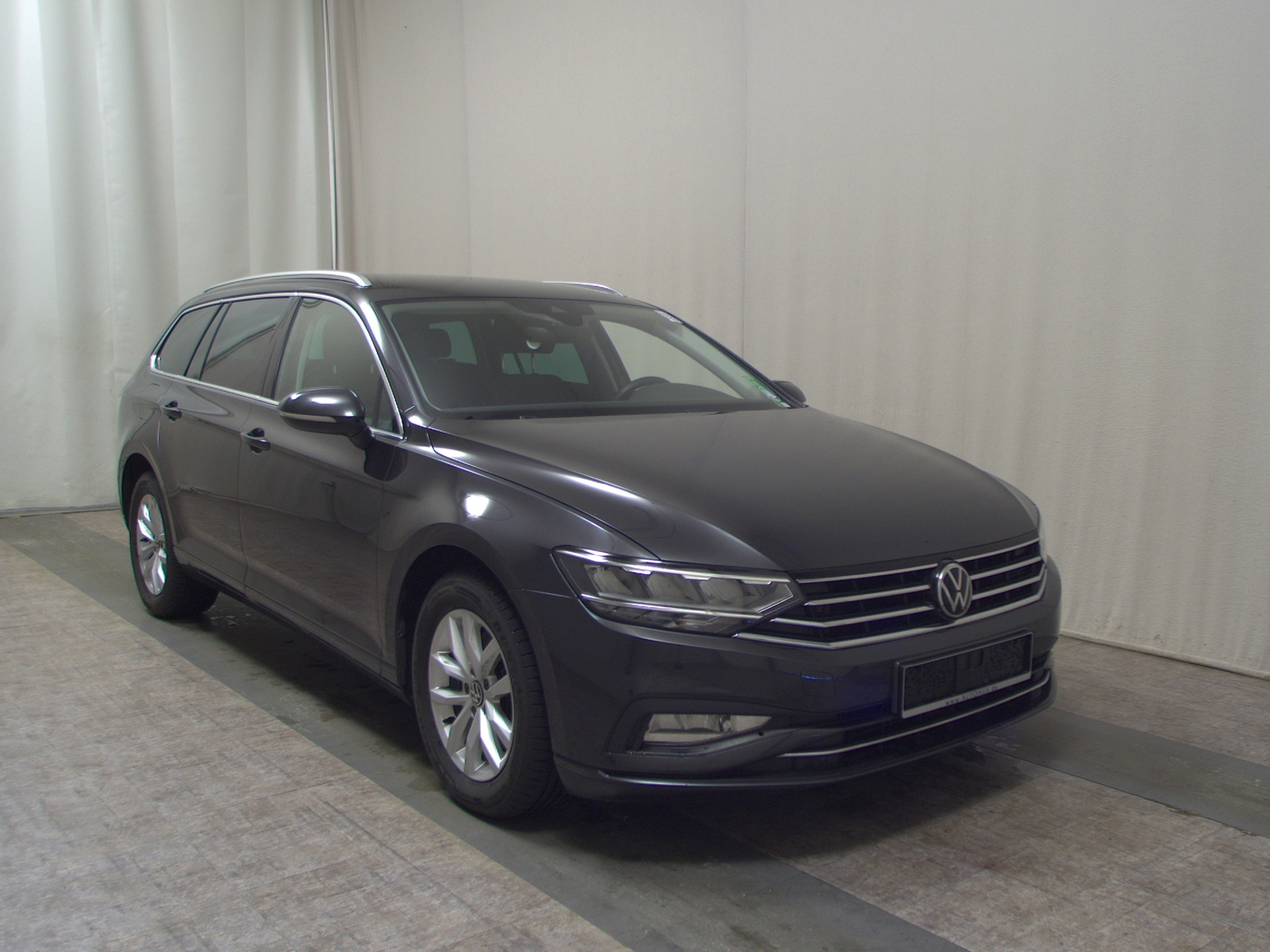 Volkswagen Passat Var. 2.0 TDI Business Navi LED AID RfK 3