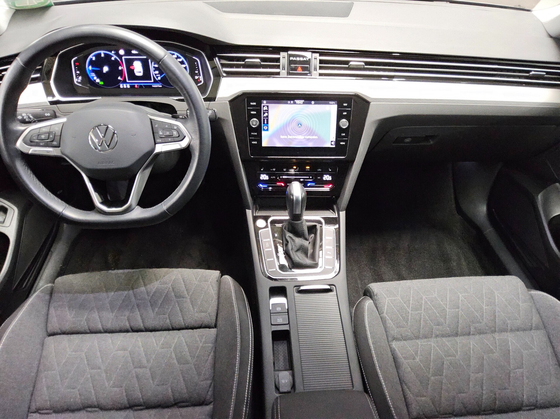 Volkswagen Passat Var. 2.0 TDI Business Navi LED AID RfK 5