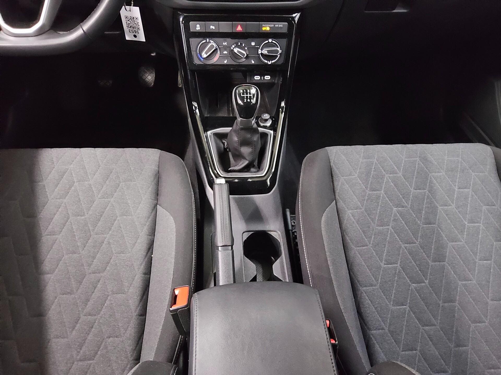 Volkswagen T-Cross 1.0 TSI Life LED SHZ DC 6