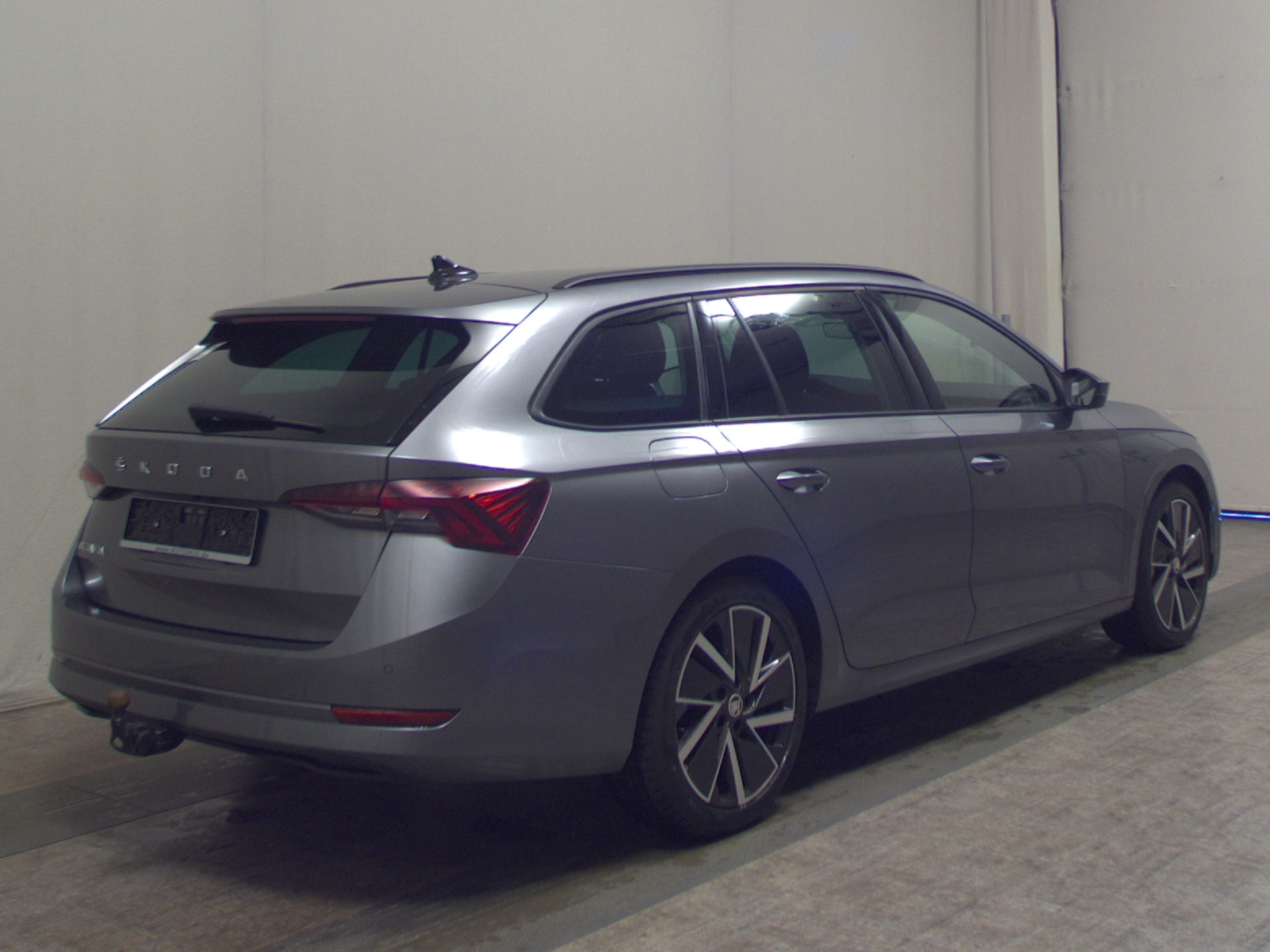 Skoda Octavia Kombi 2.0 TDI Ambition Navi LED vc RfK 4