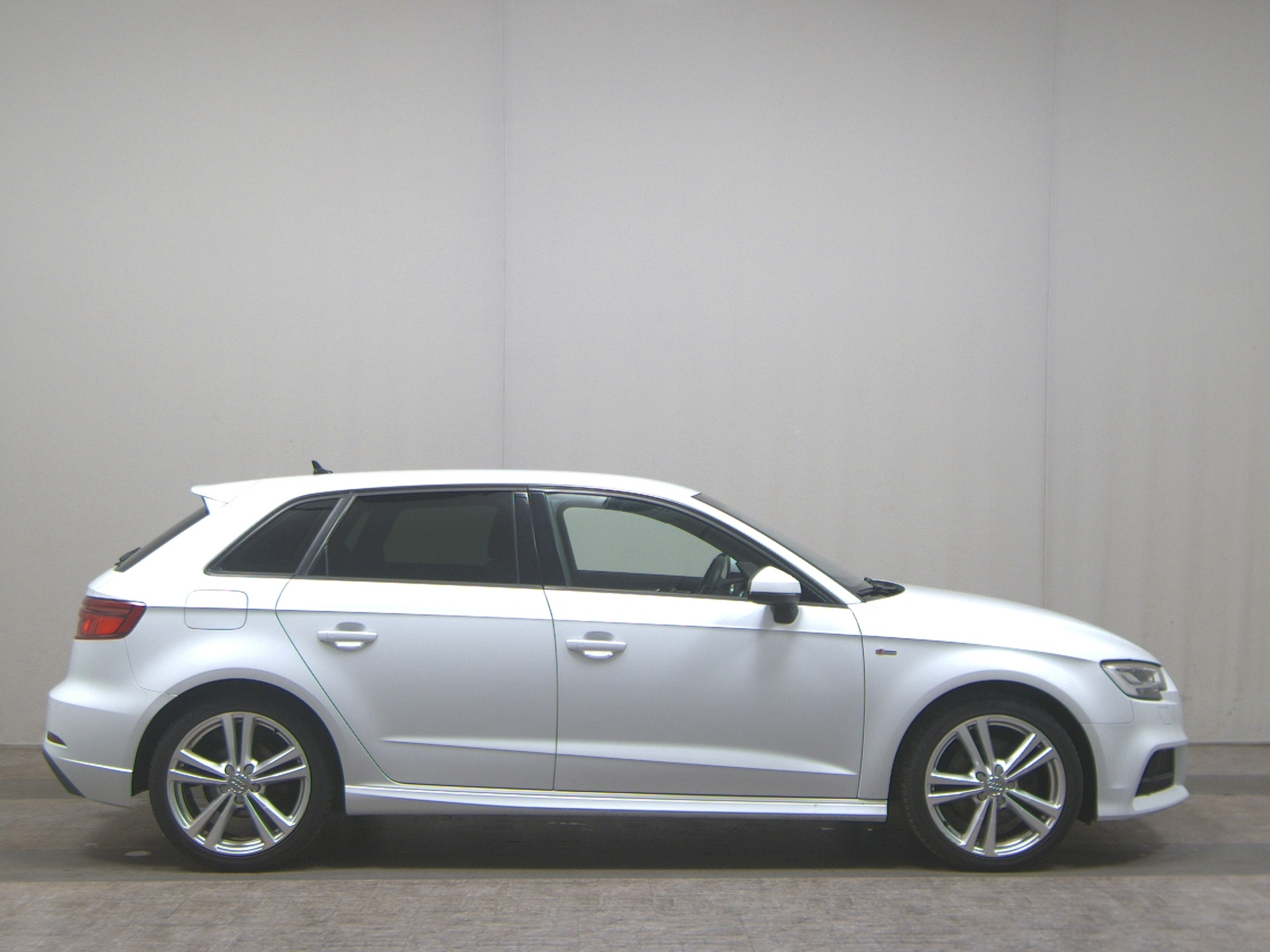 Audi A3 Sportback 35 TDI sport S-Line Nav LED Shz AHK