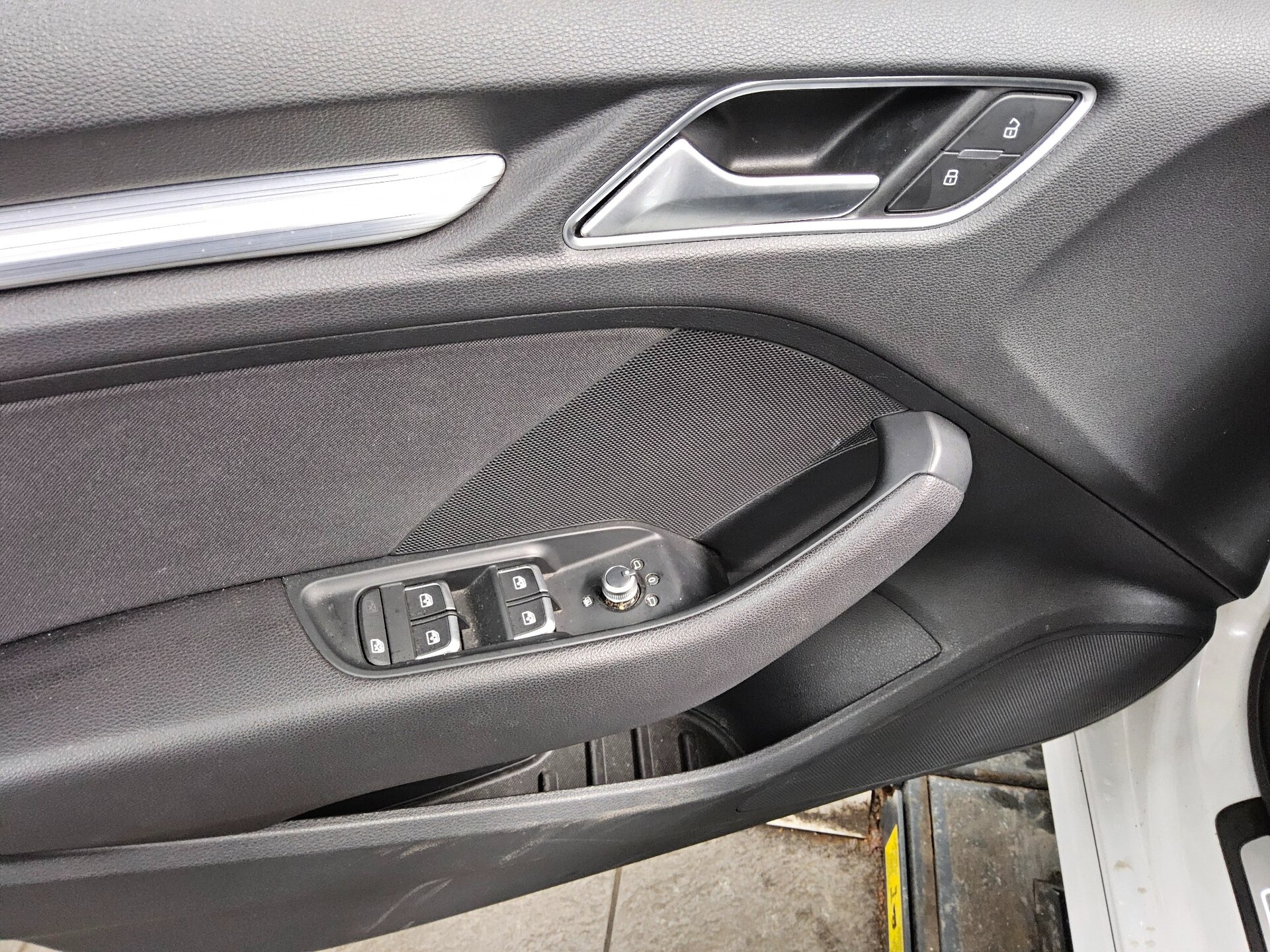 Audi A3 Sportback 35 TDI sport S-Line Nav LED Shz AHK 9