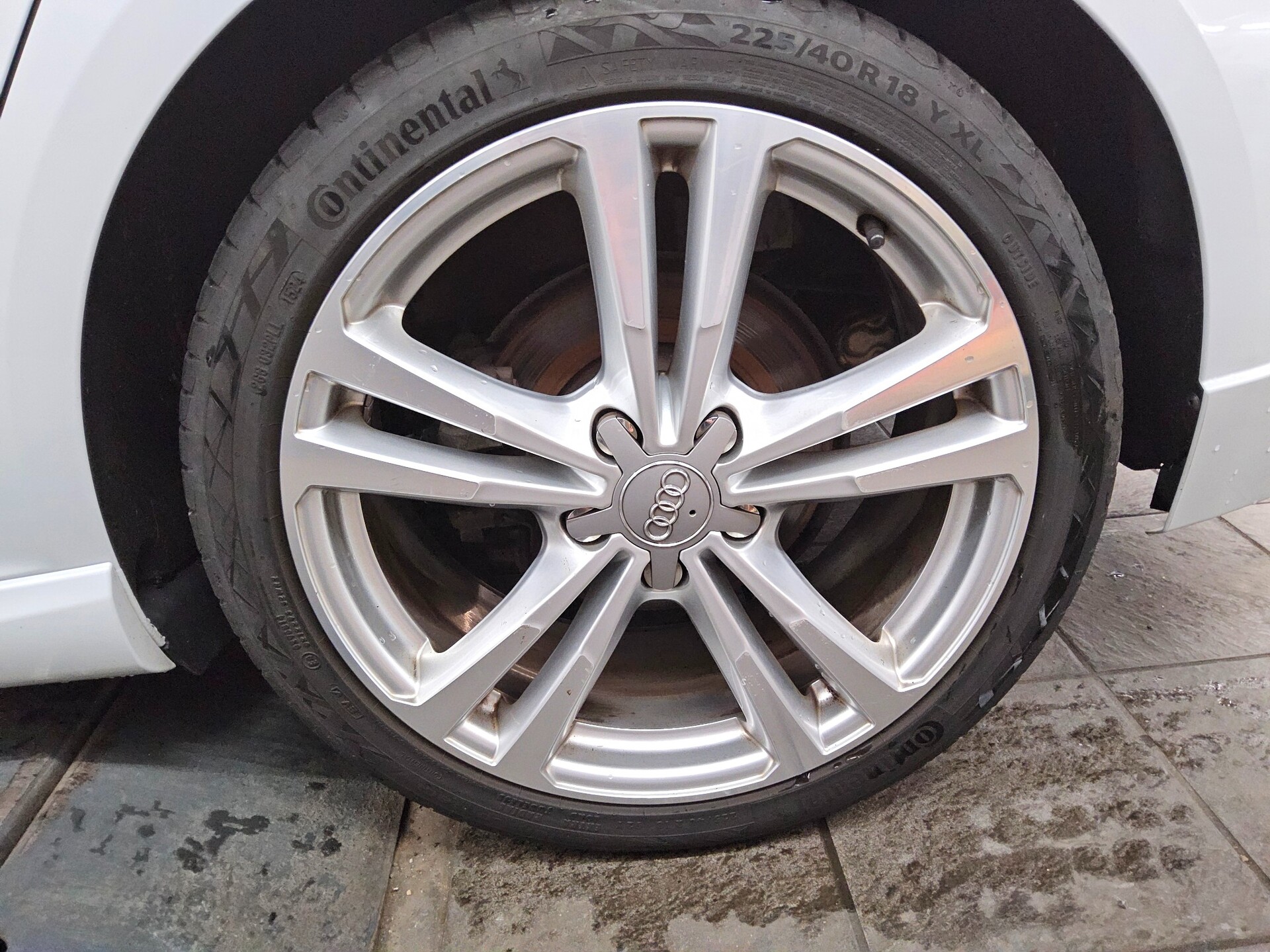 Audi A3 Sportback 35 TDI sport S-Line Nav LED Shz AHK 10