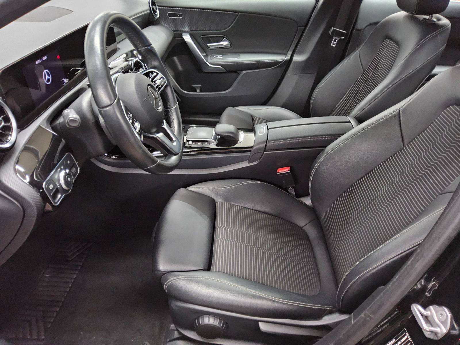 Mercedes-Benz A 200 d Progressive T-Leder Navi LED RfK PDC Shz 9