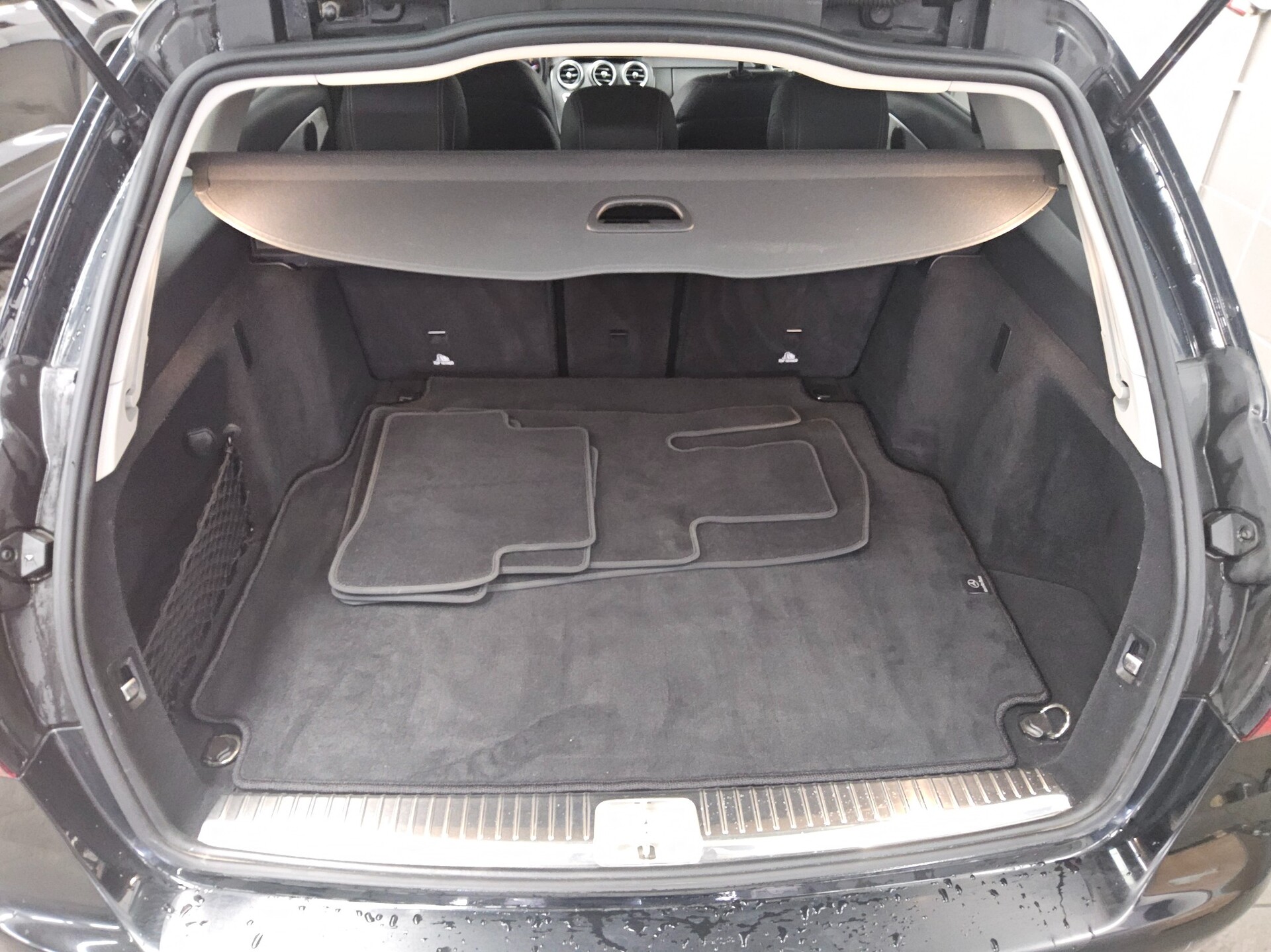 Mercedes-Benz C 220 T d Avantgarde T-Leder Navi LED AHK 11