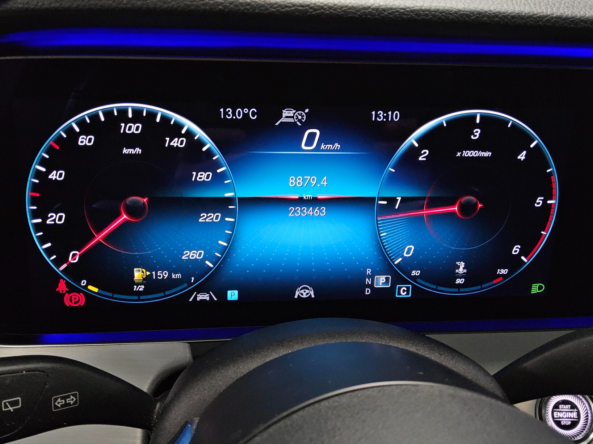 Mercedes-Benz E 220 T d Avantgarde Navi LED RfK AHK Distr.+ 8