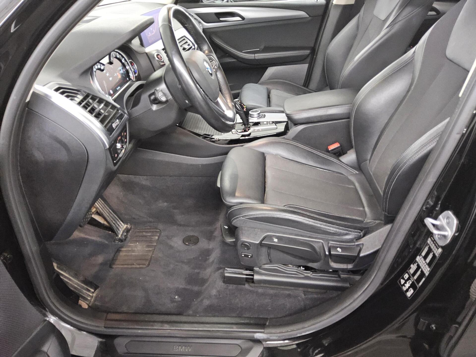 BMW X3 xDrive30i Advantage Navi LED+ LC+ HuD AHK 8