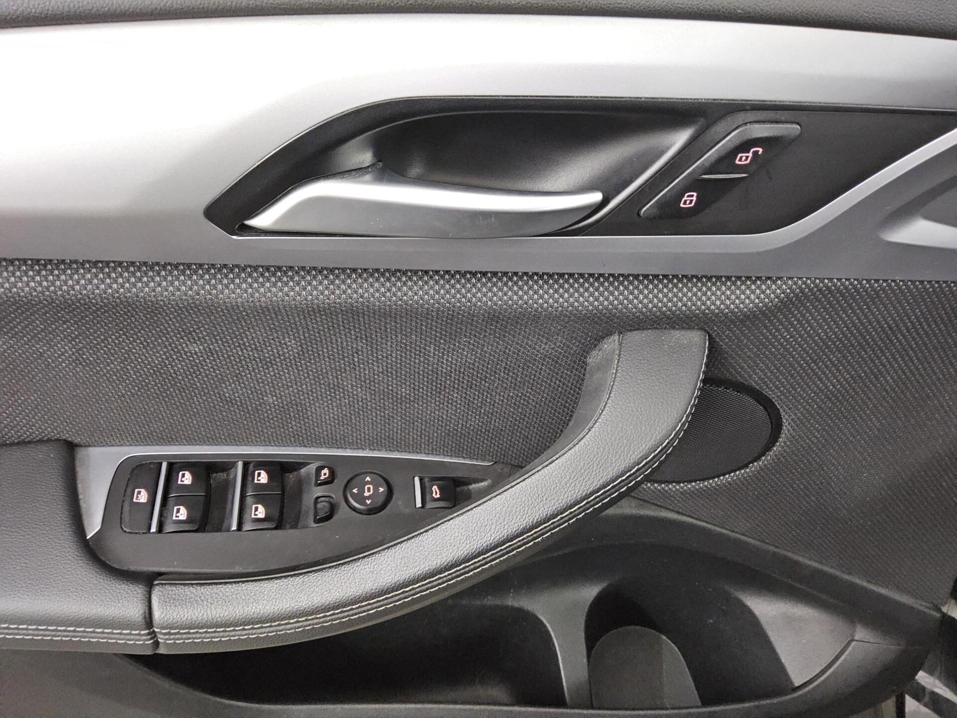 BMW X3 xDrive30i Advantage Navi LED+ LC+ HuD AHK 9