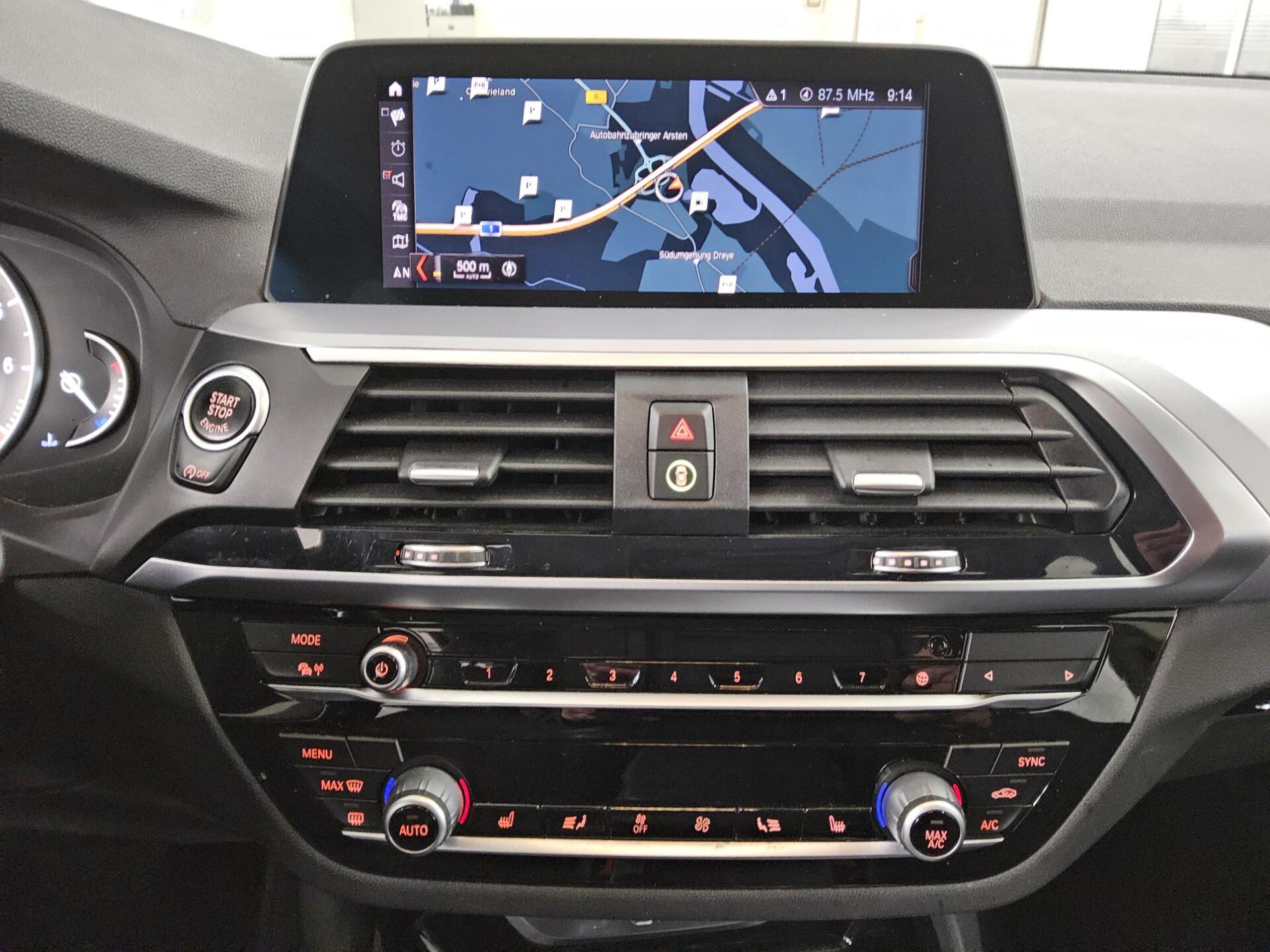 BMW X3 xDrive30i Advantage Navi LED+ LC+ HuD AHK 7