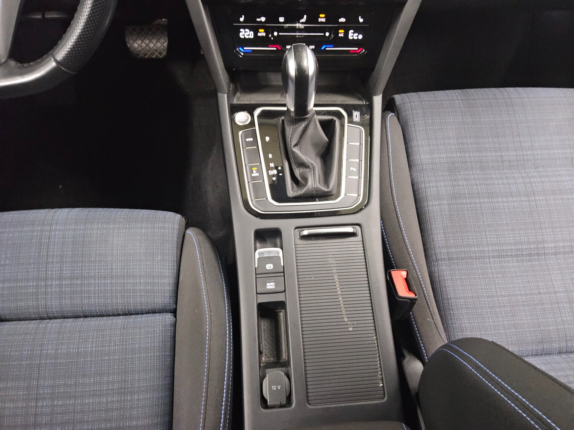 Volkswagen Passat Var. GTE 1.4 TSI Navi LED Ahk RFK ACC 6