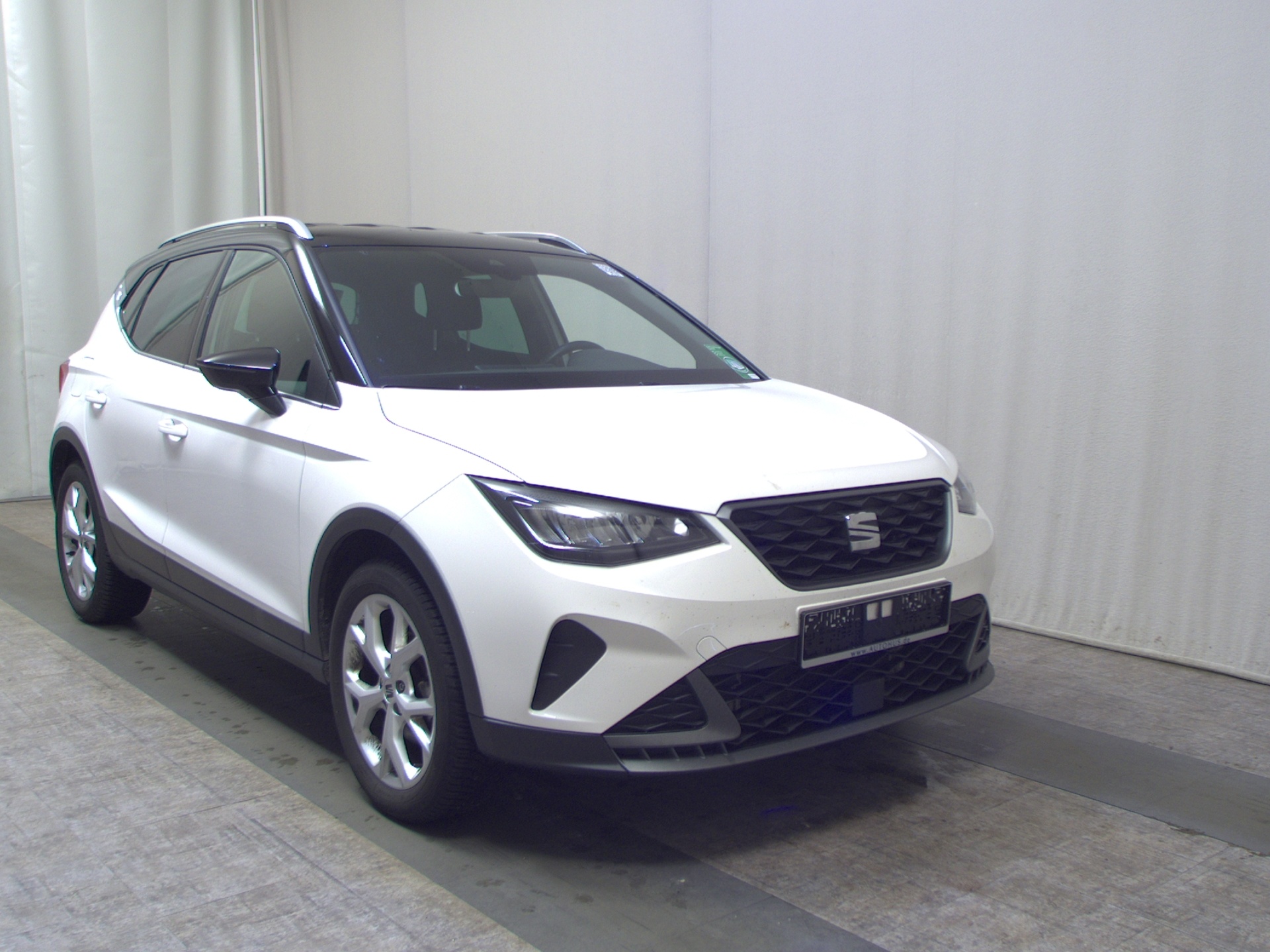 Seat Arona 1.0 TSI FR-Line Navi LED PDC SHZ 3
