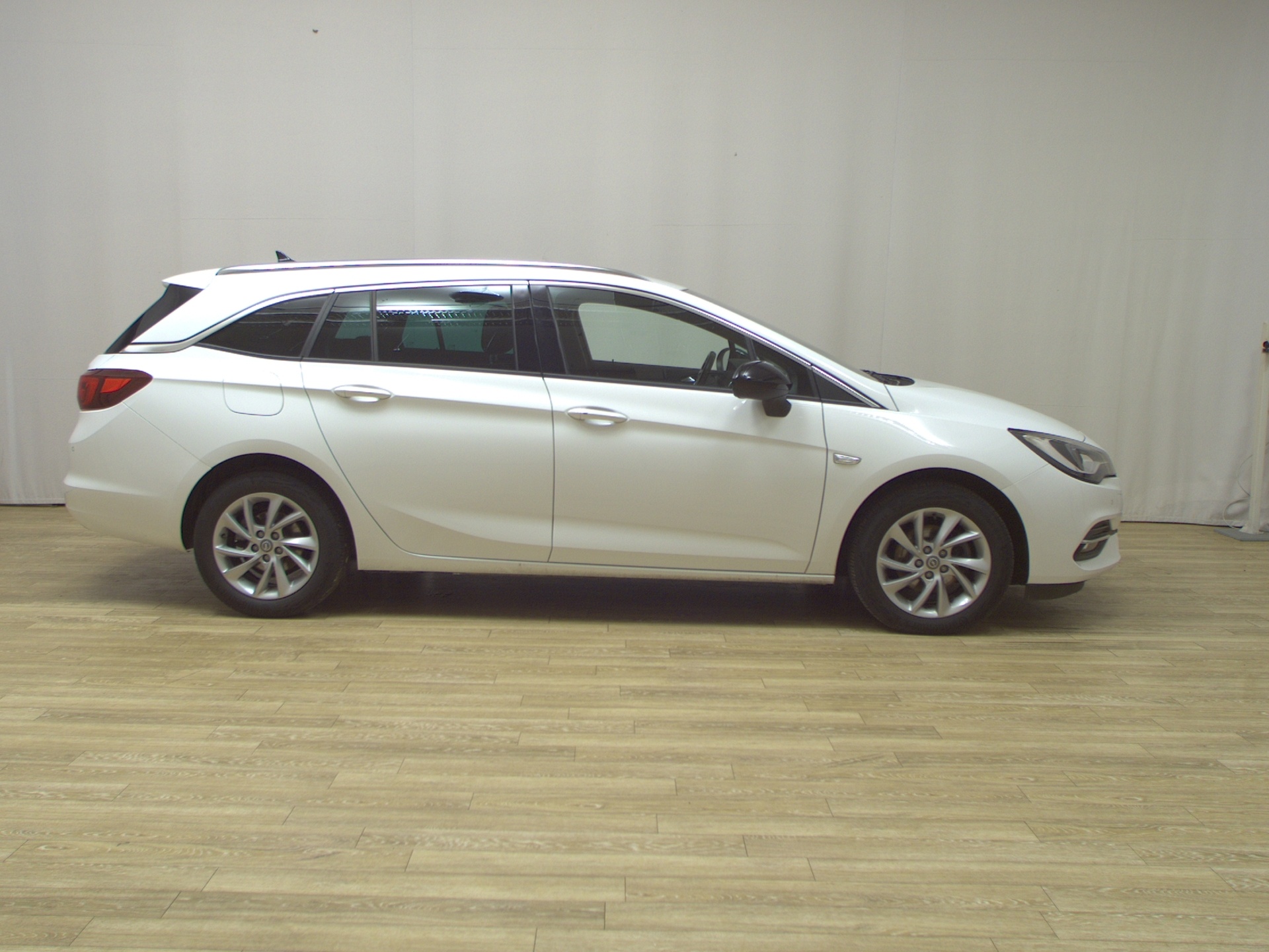 Opel Astra ST 1.5 D Business Elegance Navi LED AHK