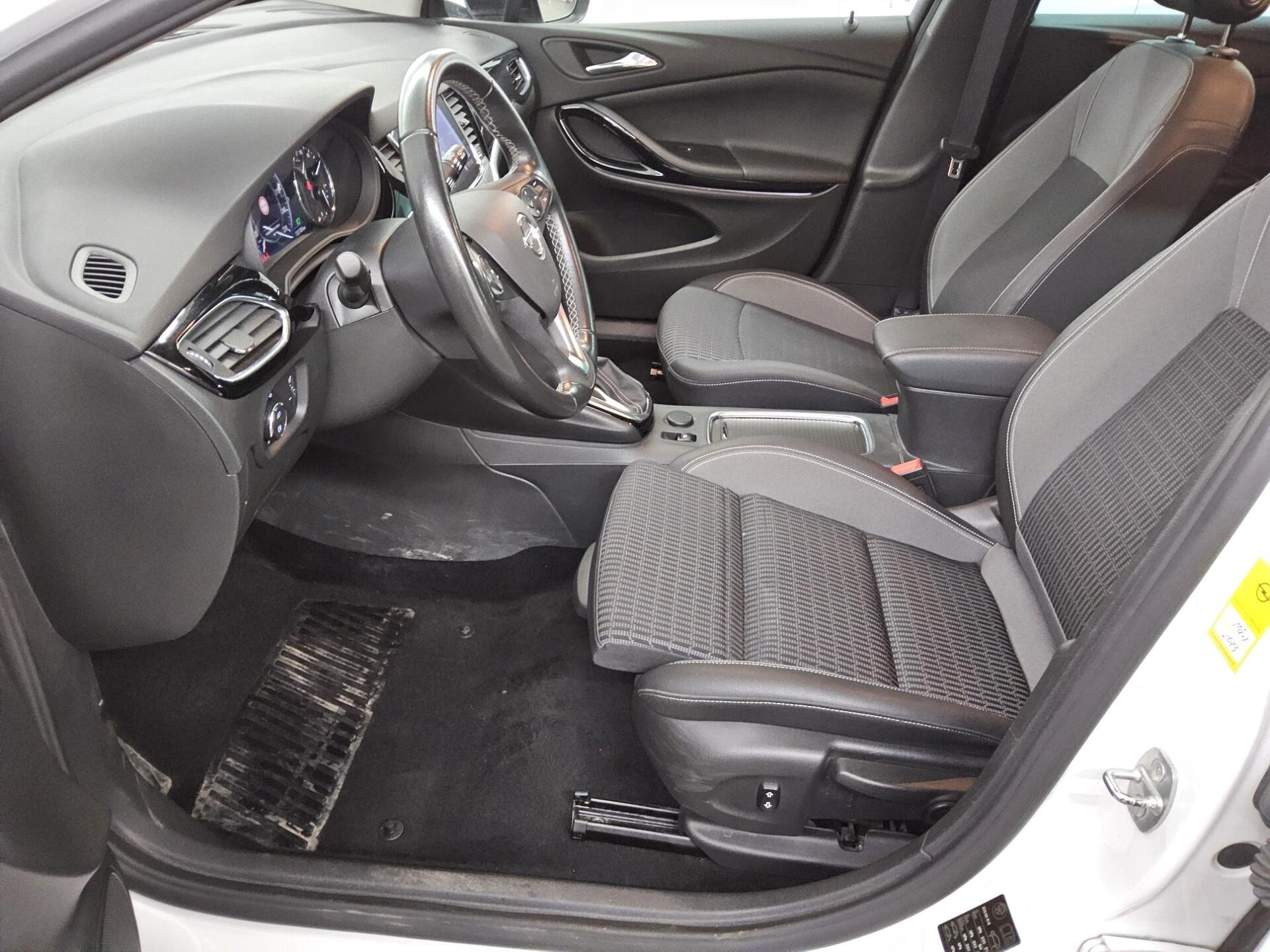 Opel Astra ST 1.5 D Business Elegance Navi LED AHK 8