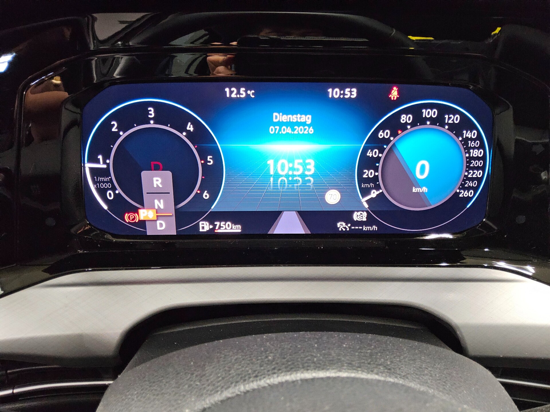 Volkswagen Golf-8 Var. 2.0 TDI Life Navi LED DC AHK ACC PDC 8