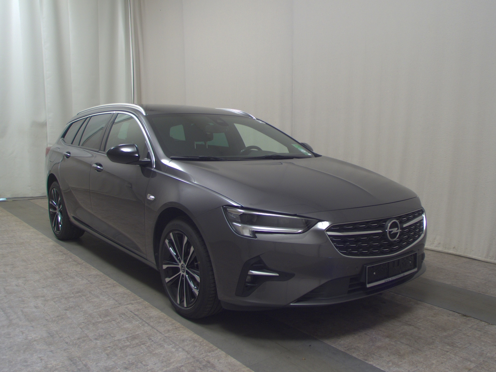 Opel Insignia ST 2.0 D Business Ed. Navi LED HuD AHK 3