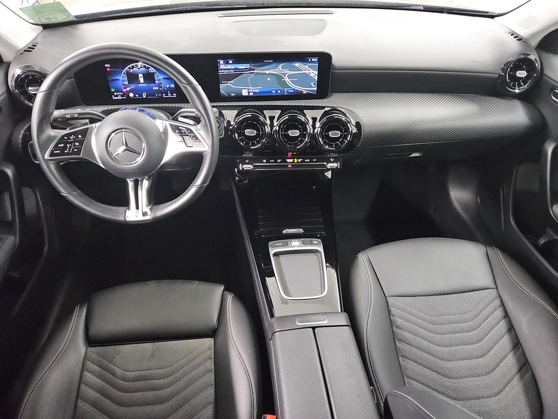 Mercedes-Benz A 200 d Navi LED RFK MBUX PDC Shz 5