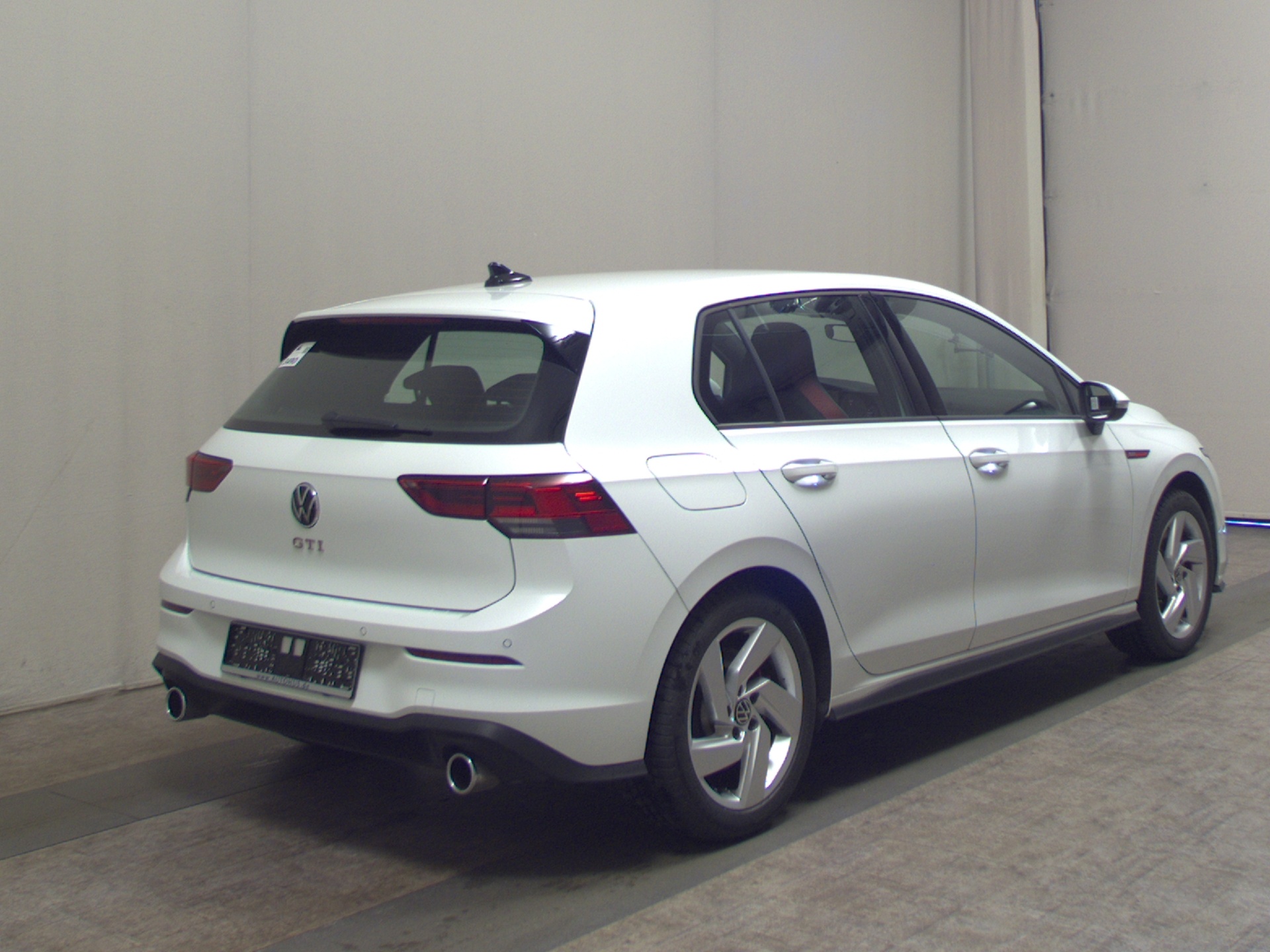 Volkswagen Golf-8 2.0 TSI GTI LED+ DC 4