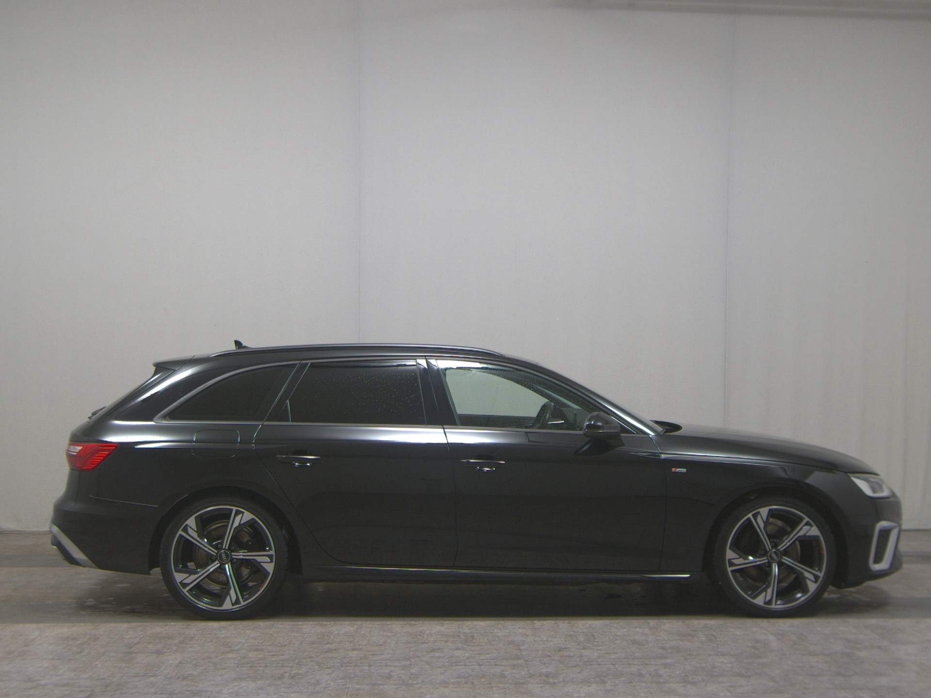 Audi A4 Avant 35 TDI S-Line Navi LED vc RfK ACC PDC