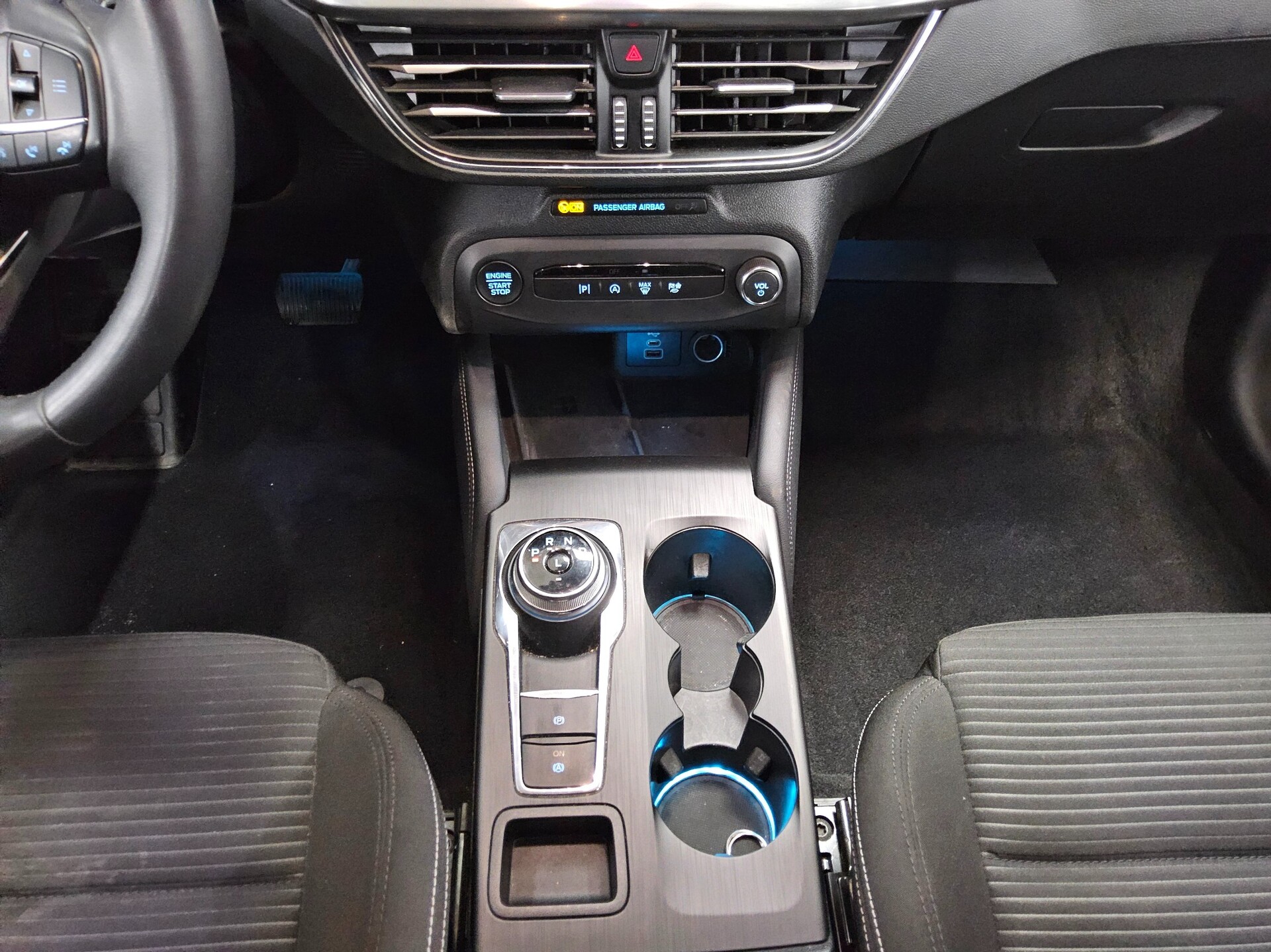 Ford Focus Turnier 1.5 EB Titanium X Navi LED vc RfK 6