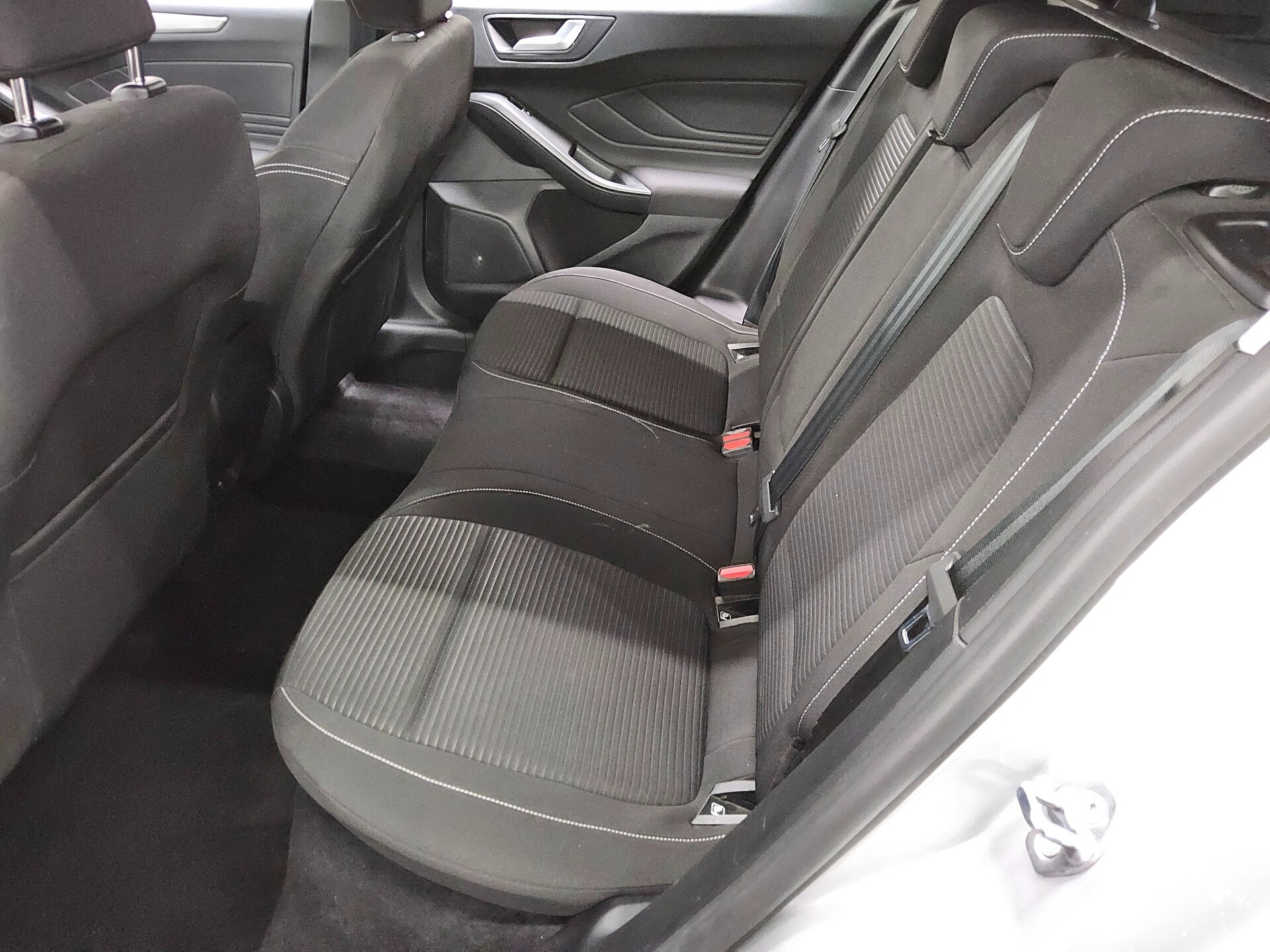 Ford Focus Turnier 1.5 EB Titanium X Navi LED vc RfK 13