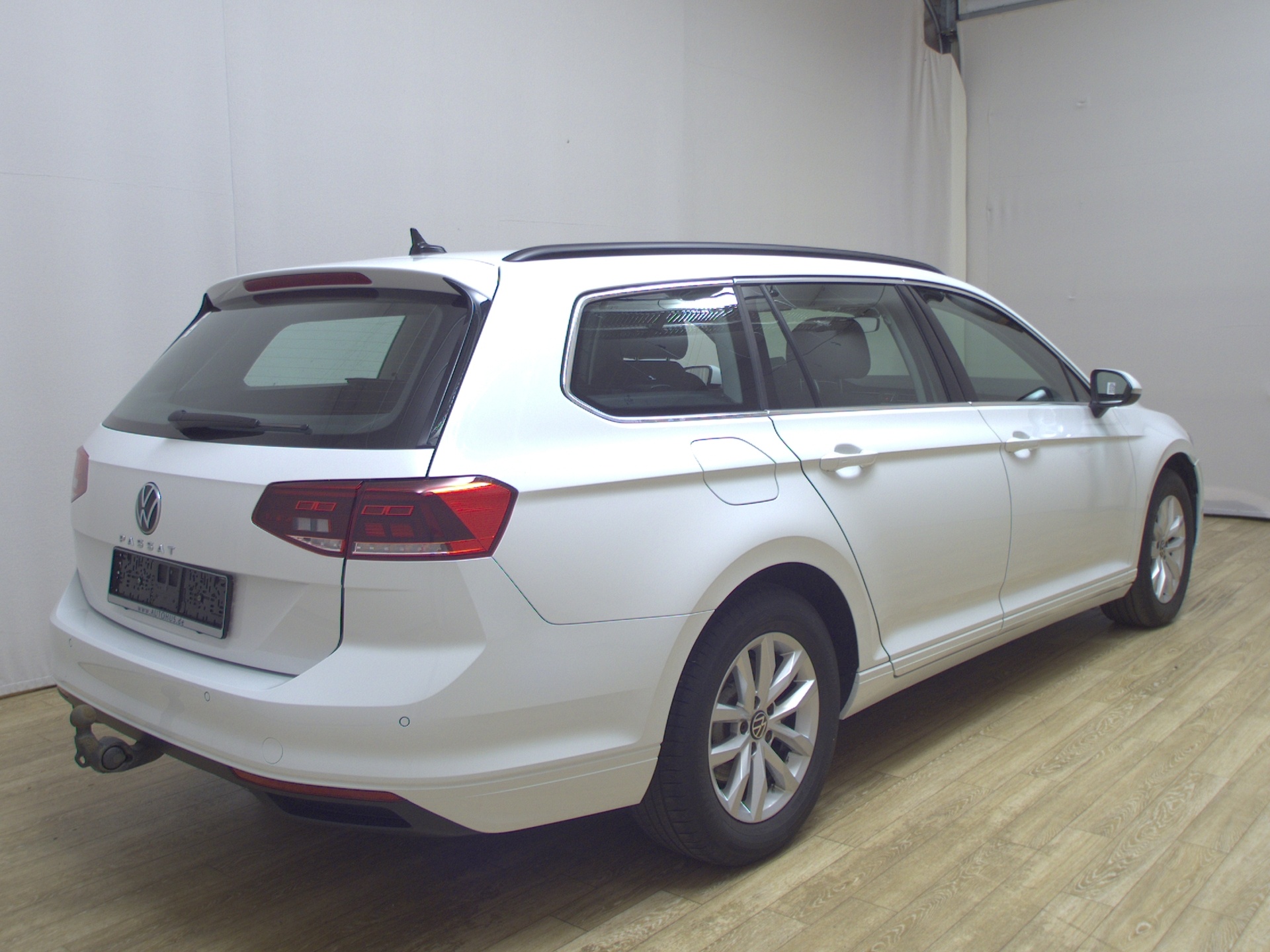 Volkswagen Passat Var. 2.0 TDI Business Navi LED PDC RfK 4