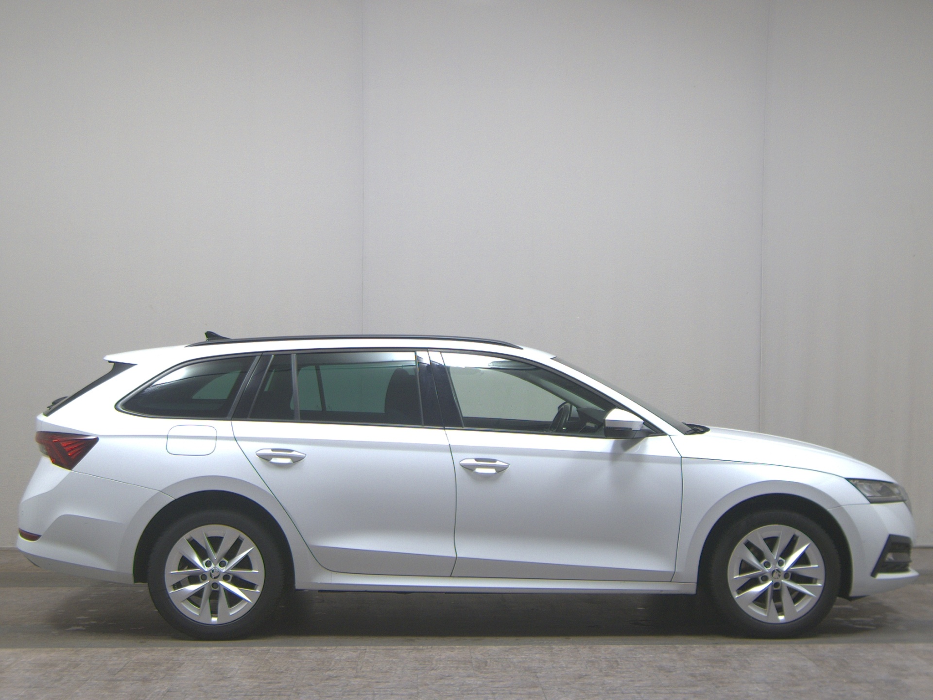 Skoda Octavia Kombi 1.4 TSI iV Ambition Navi LED vc