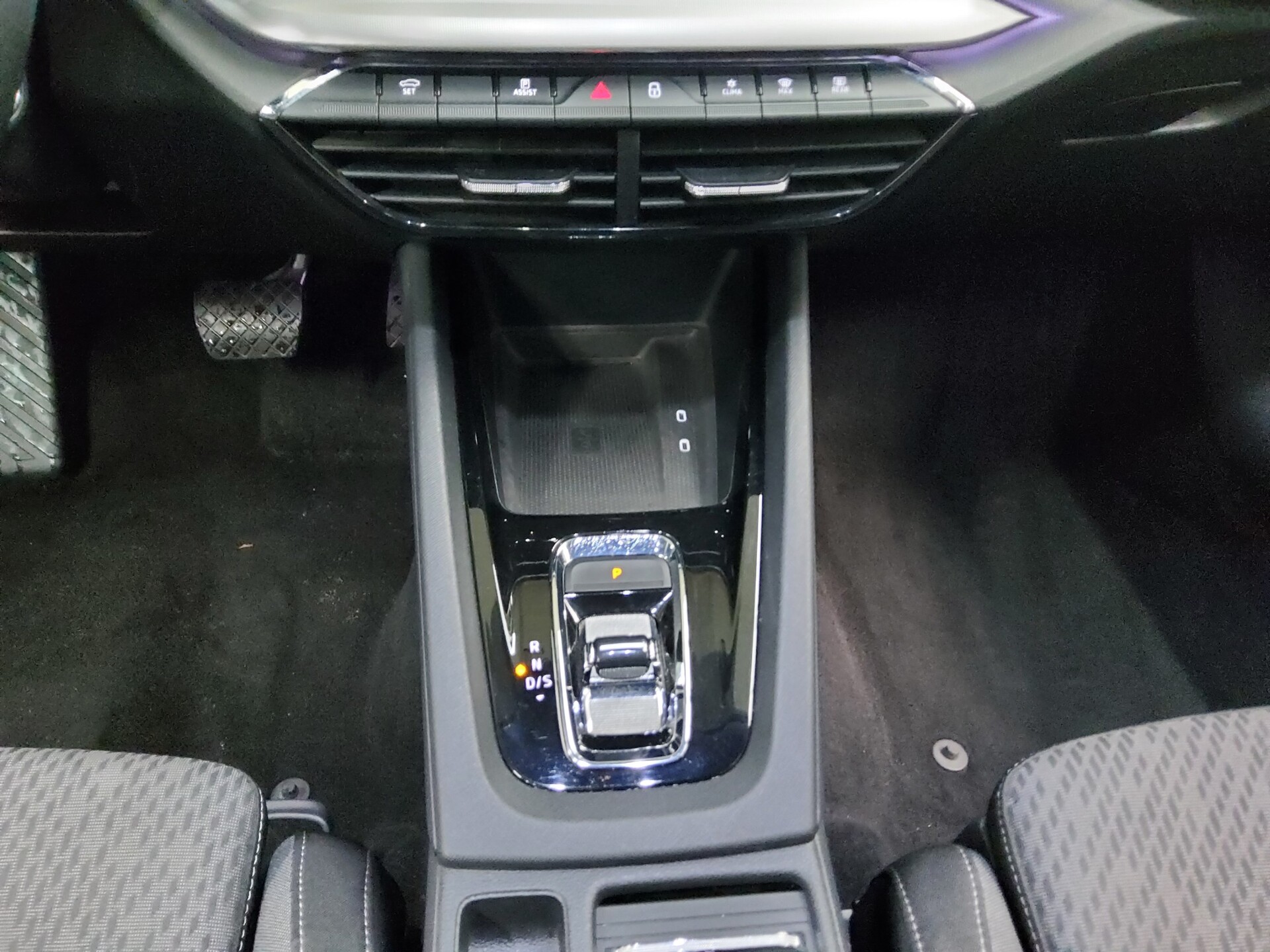 Skoda Octavia Kombi 2.0 TDI Clever Navi LED vc RfK PDC 6