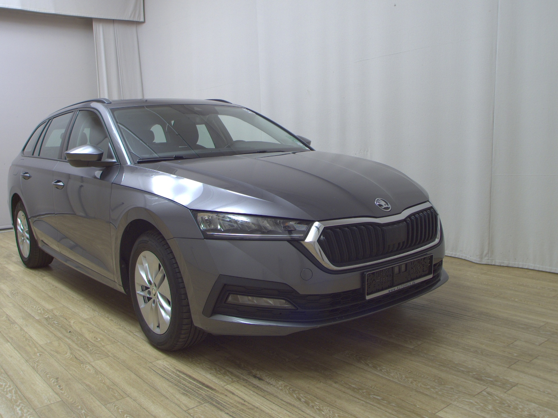 Skoda Octavia Kombi 2.0 TDI Ambition Navi LED vc Pano 3