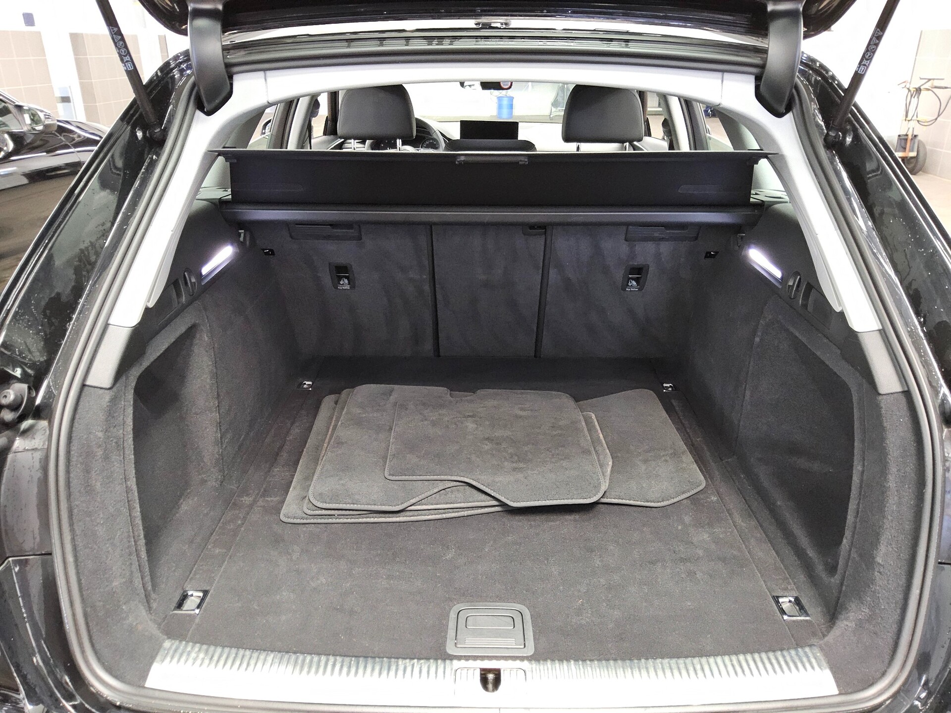 Audi A4 Avant 35 TDI advanced Leder Navi LED Tempomat 11