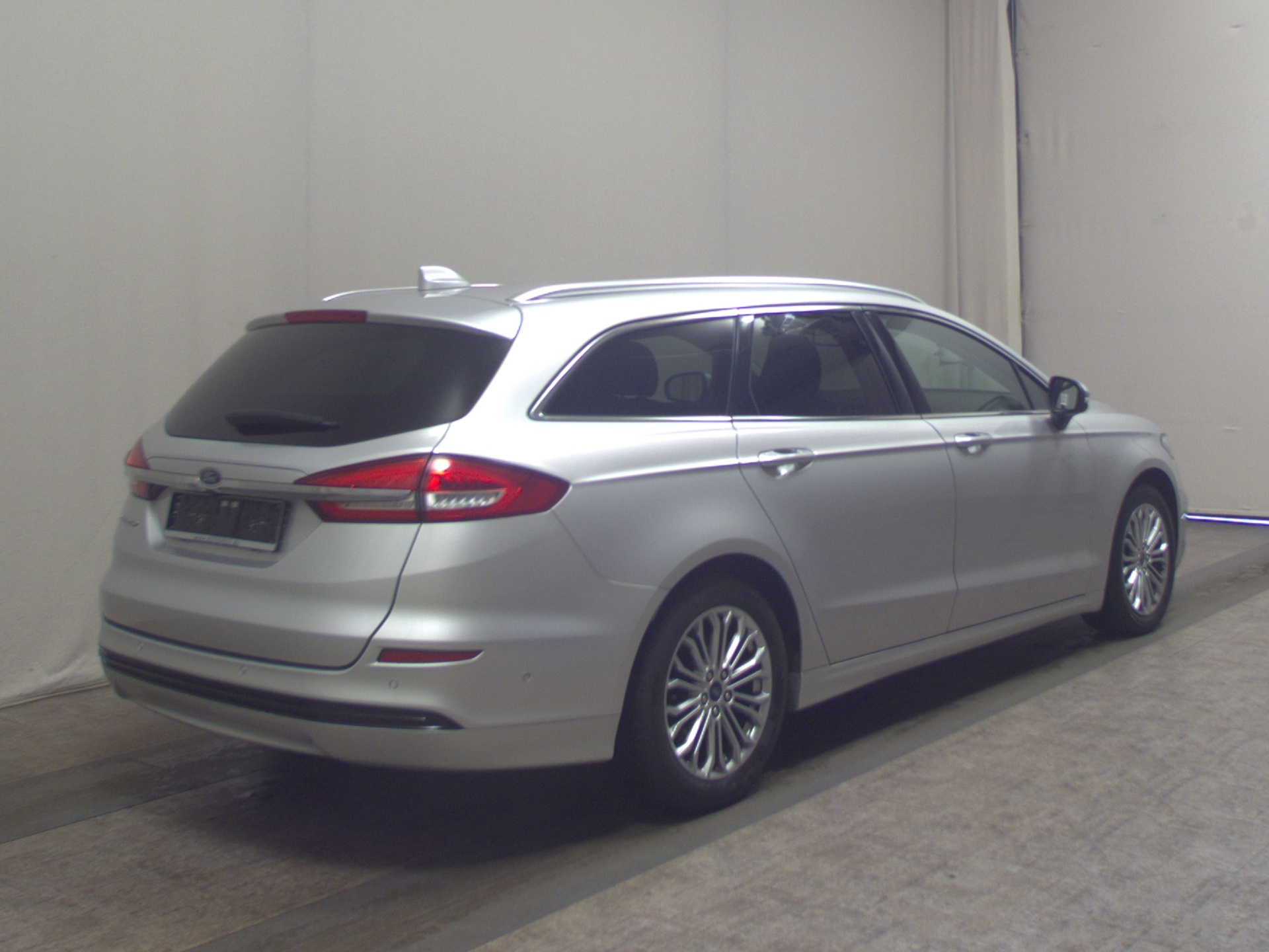 Ford Mondeo Turnier 2.0 EB Titanium Navi LED AHK ACC 4