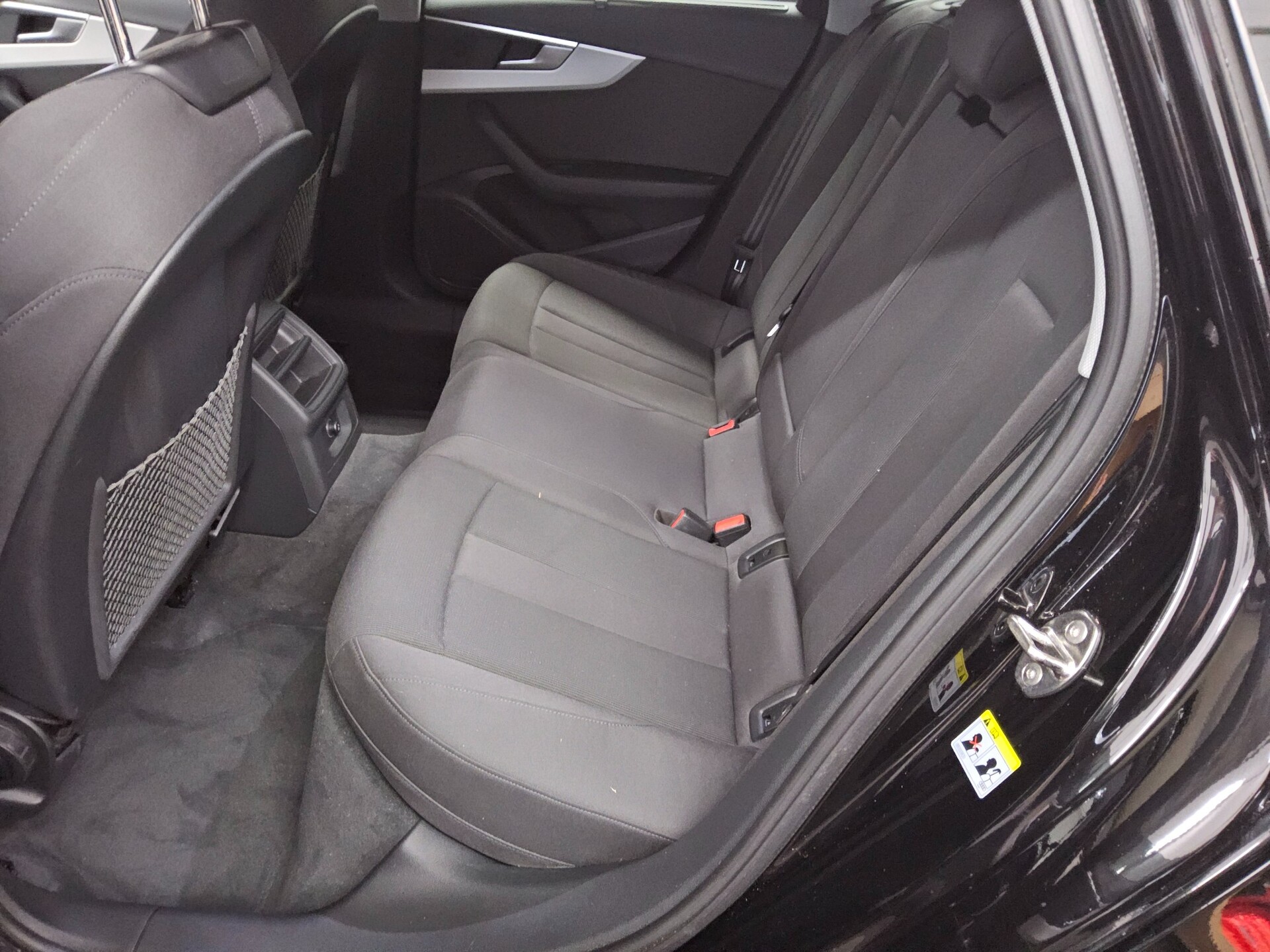 Audi A4 Avant 35 TDI advanced Navi LED vc StandHzg 13