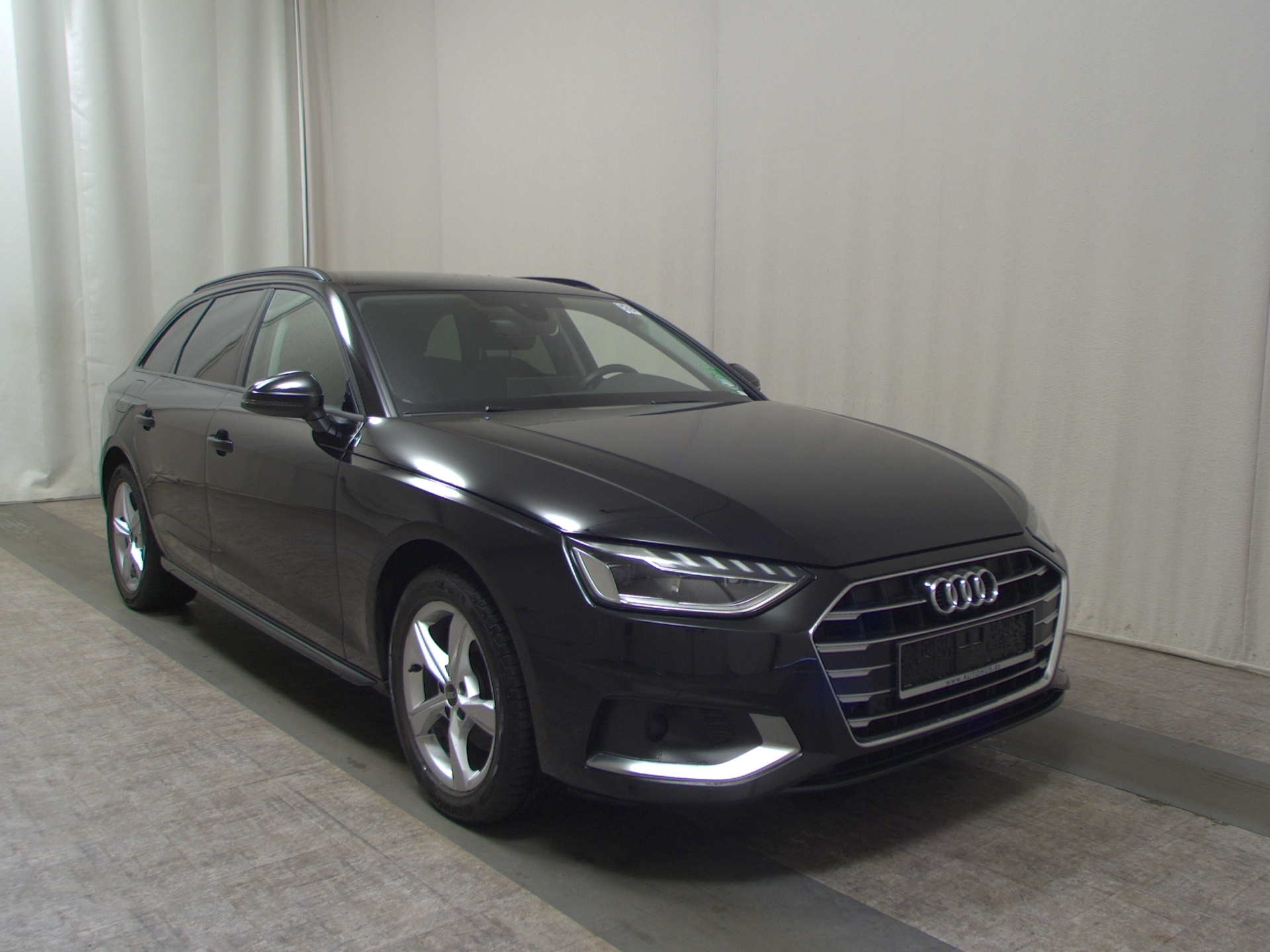 Audi A4 Avant 35 TDI advanced Navi LED vc StandHzg 3