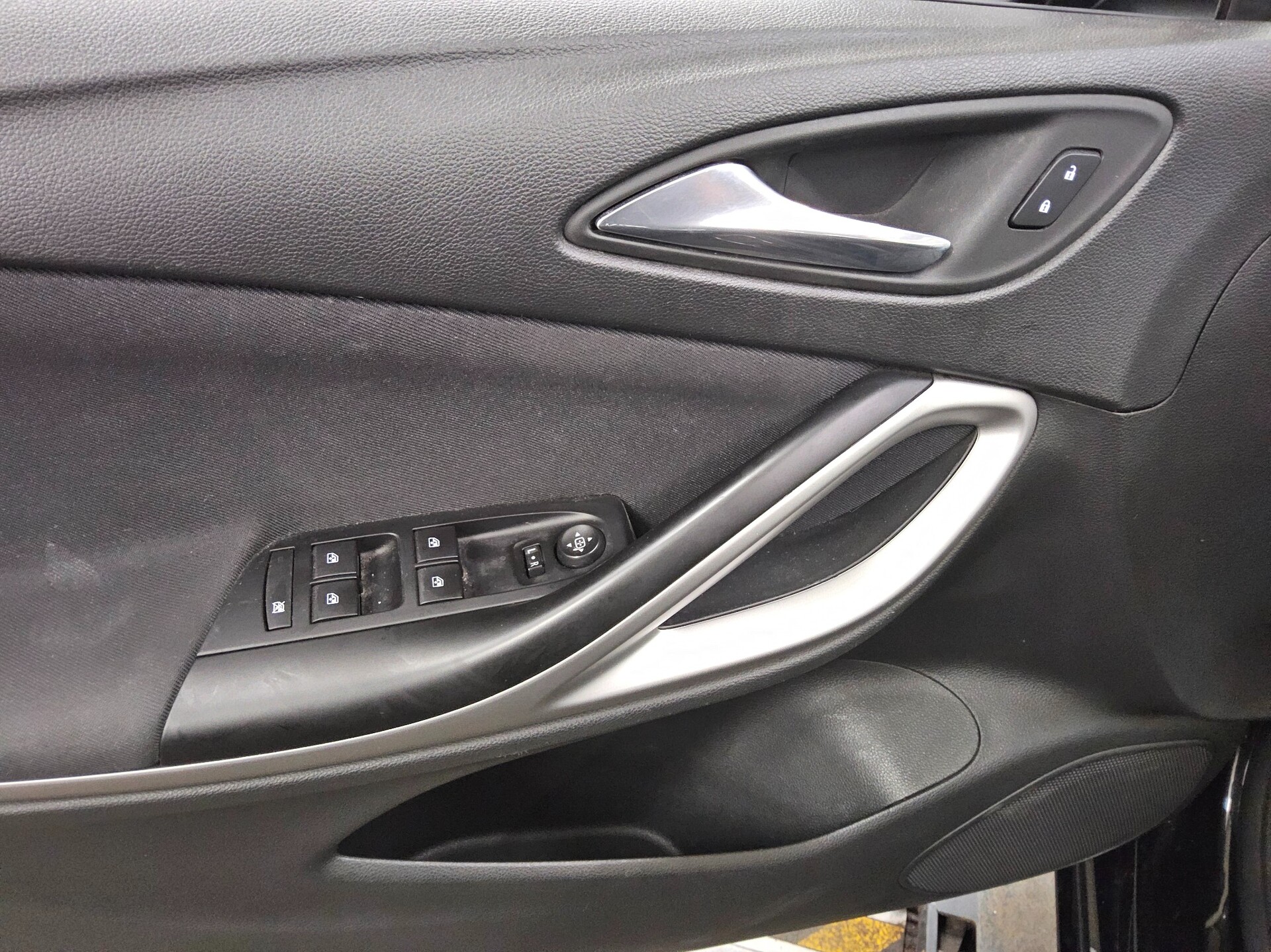 Opel Astra ST 1.5 D Business Ed. Navi LED RFK SHZ 9