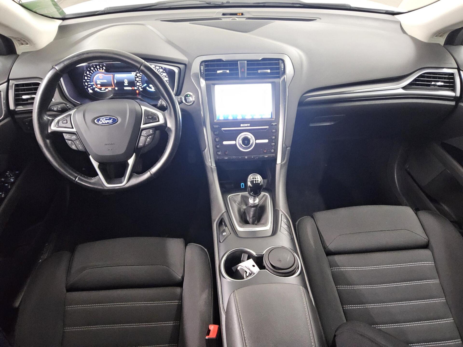 Ford Mondeo Turnier 2.0 EB Titanium Navi LED RFK AHK 5