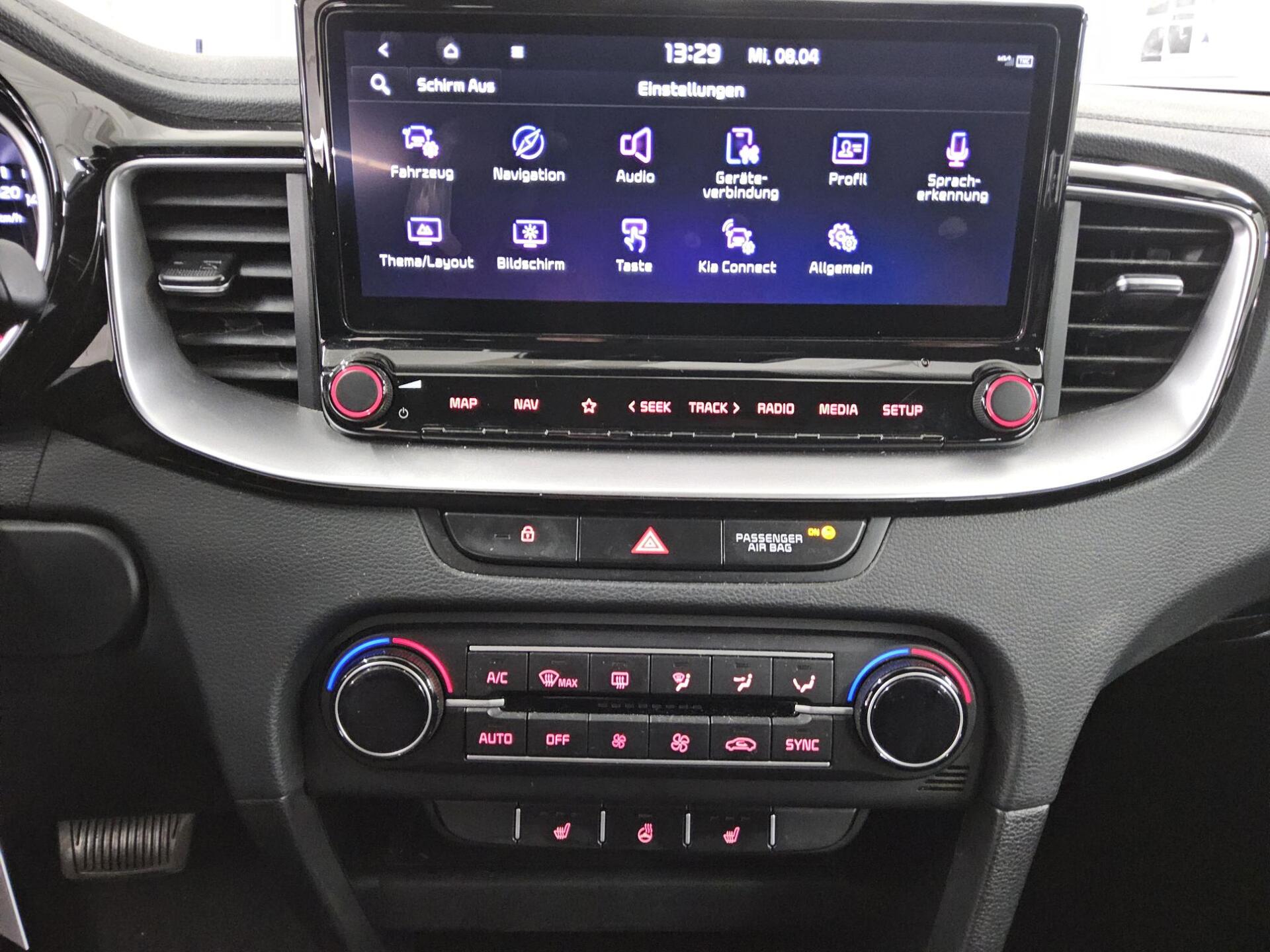 Kia cee'd 1.5 T-GDI Vision Navi Shz RFK PDC DAB 7