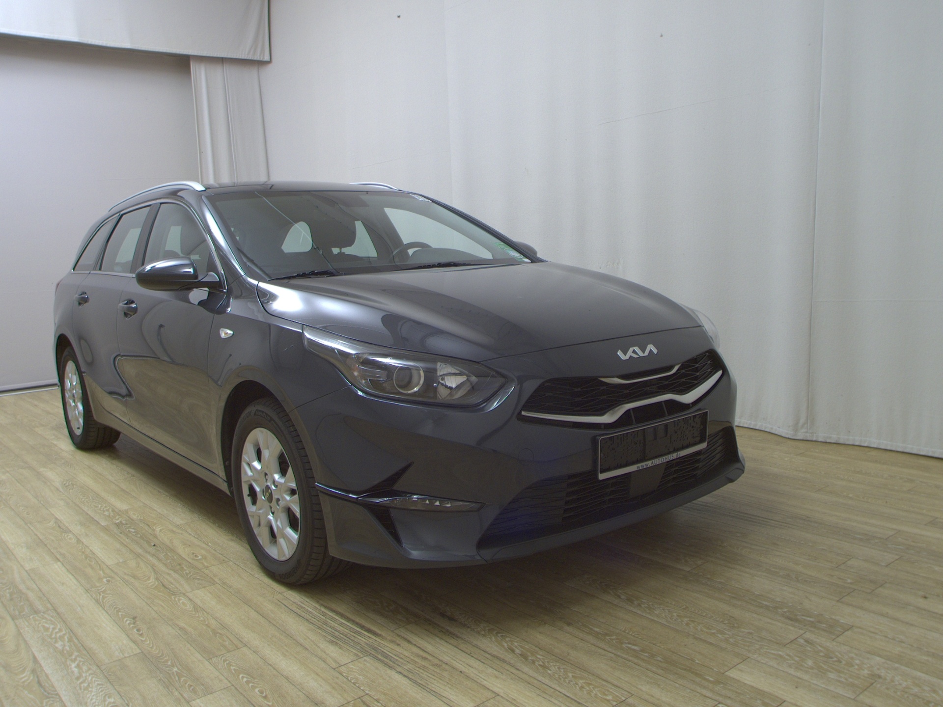 Kia cee'd 1.5 T-GDI Vision Navi Shz RFK PDC DAB 3