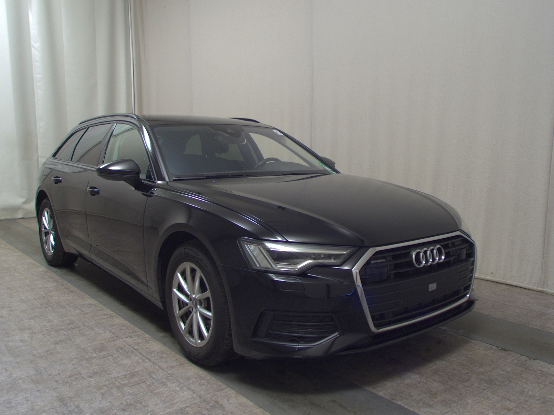 Audi A6 Avant 45 TDI Qu. Navi Matrix-LED Pano RFK ACC 3