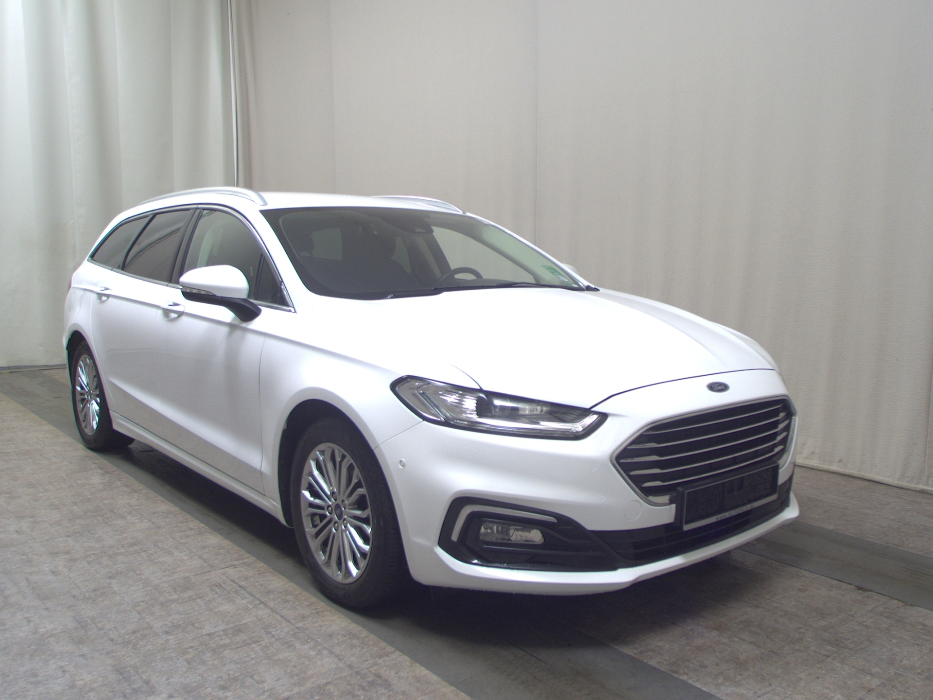 Ford Mondeo Turnier 2.0 EB Titanium Navi LED RfK ACC 3