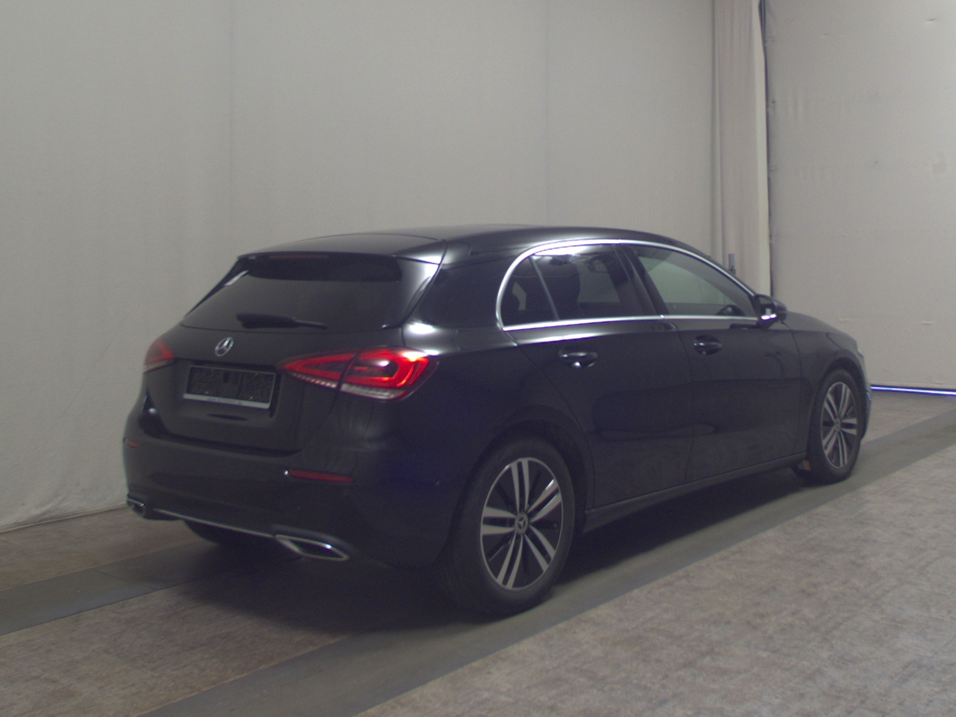 Mercedes-Benz A 200 d Progressive T-Leder Navi LED Pano SHZ 4